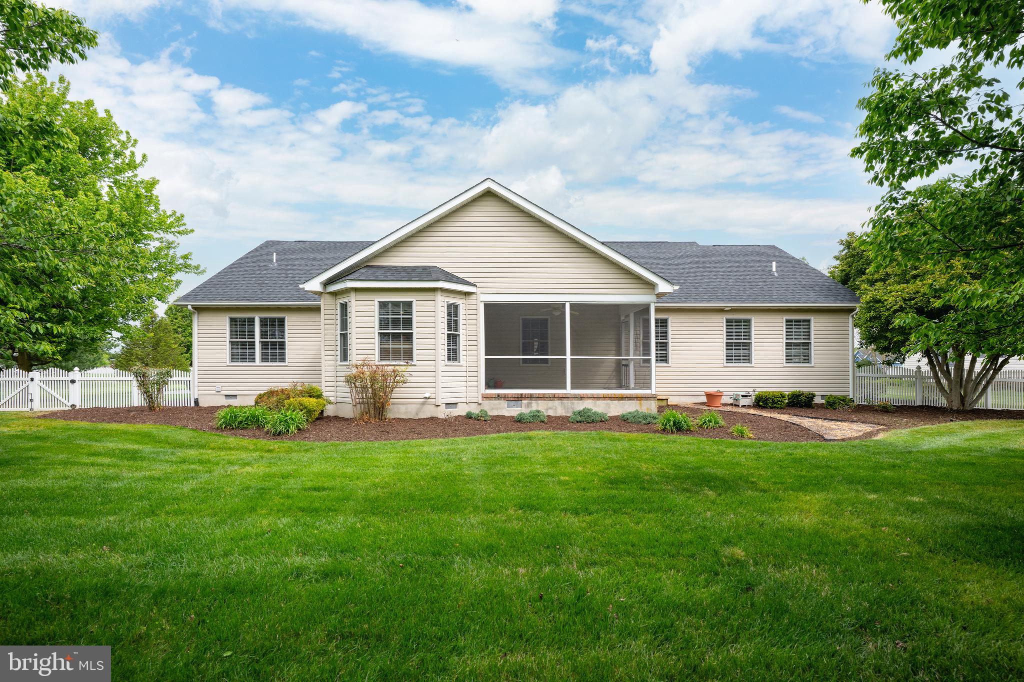 LUCKY ESTATES - Residential