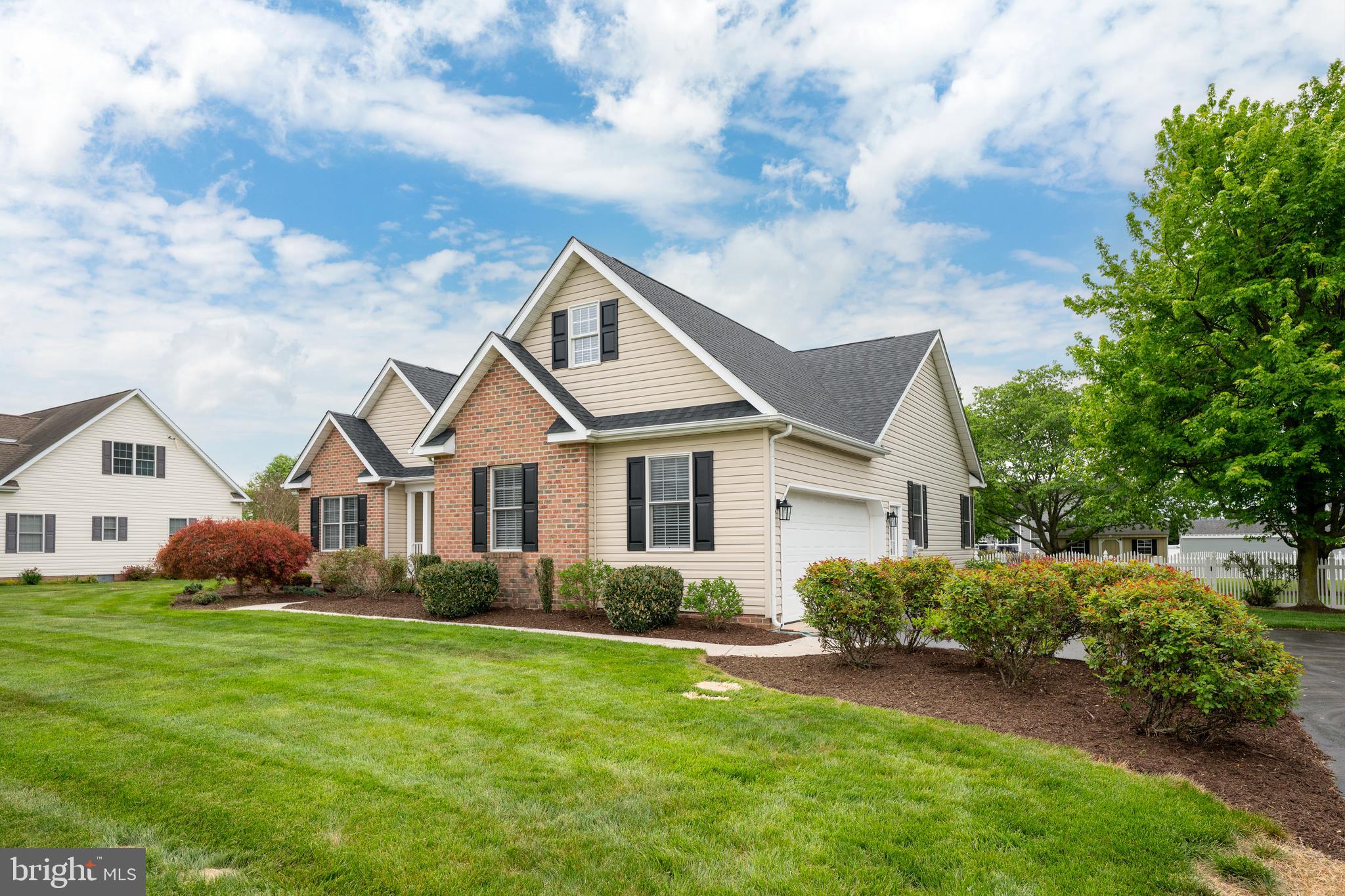 LUCKY ESTATES - Residential