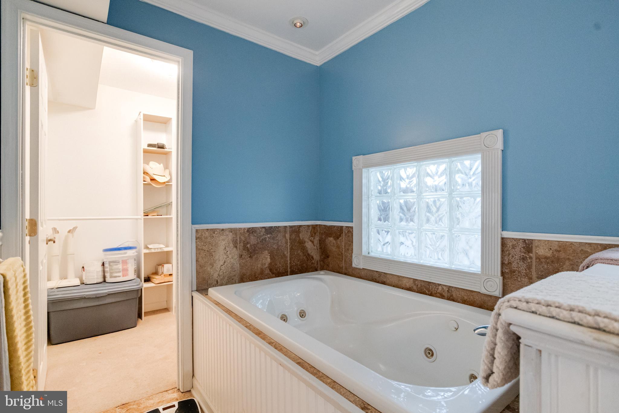 COLORA - Residential