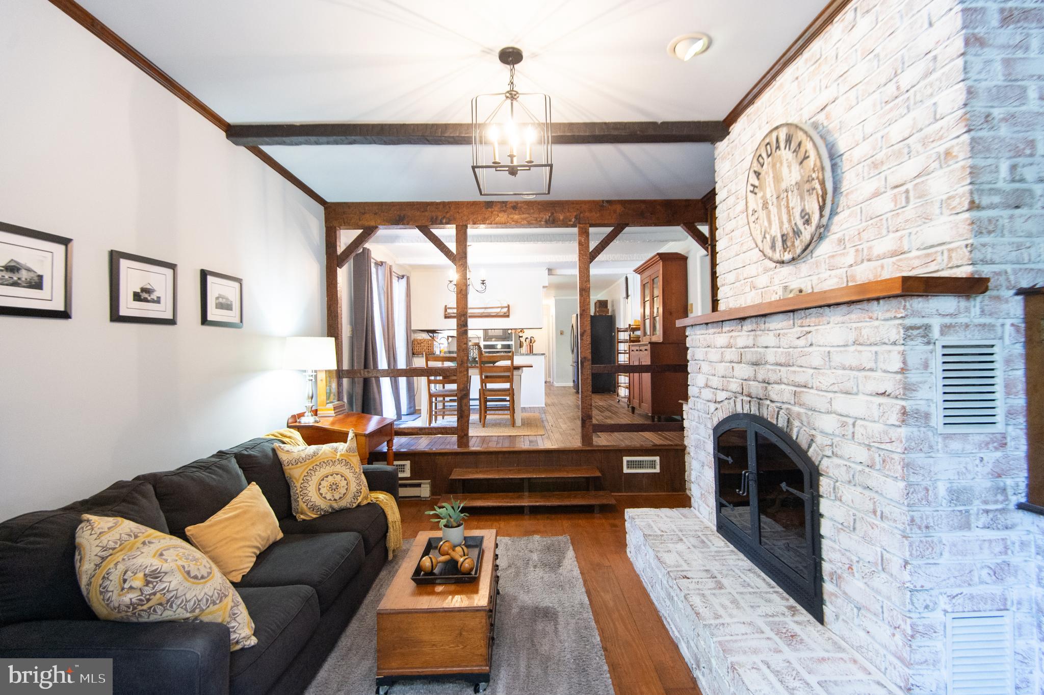 ALGONQUIN - Residential