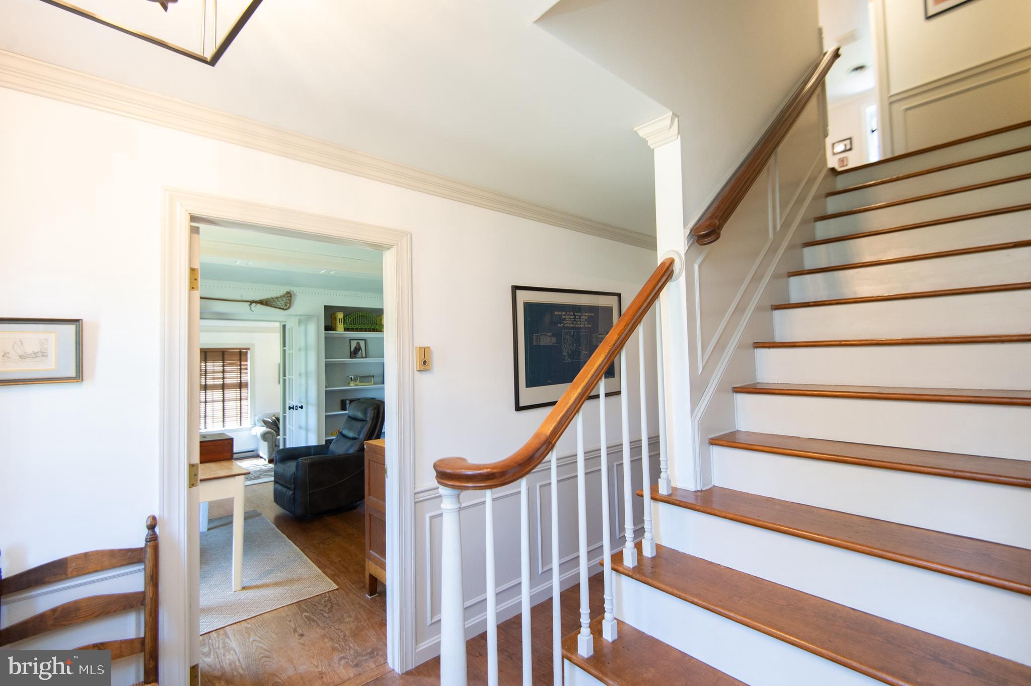 ALGONQUIN - Residential