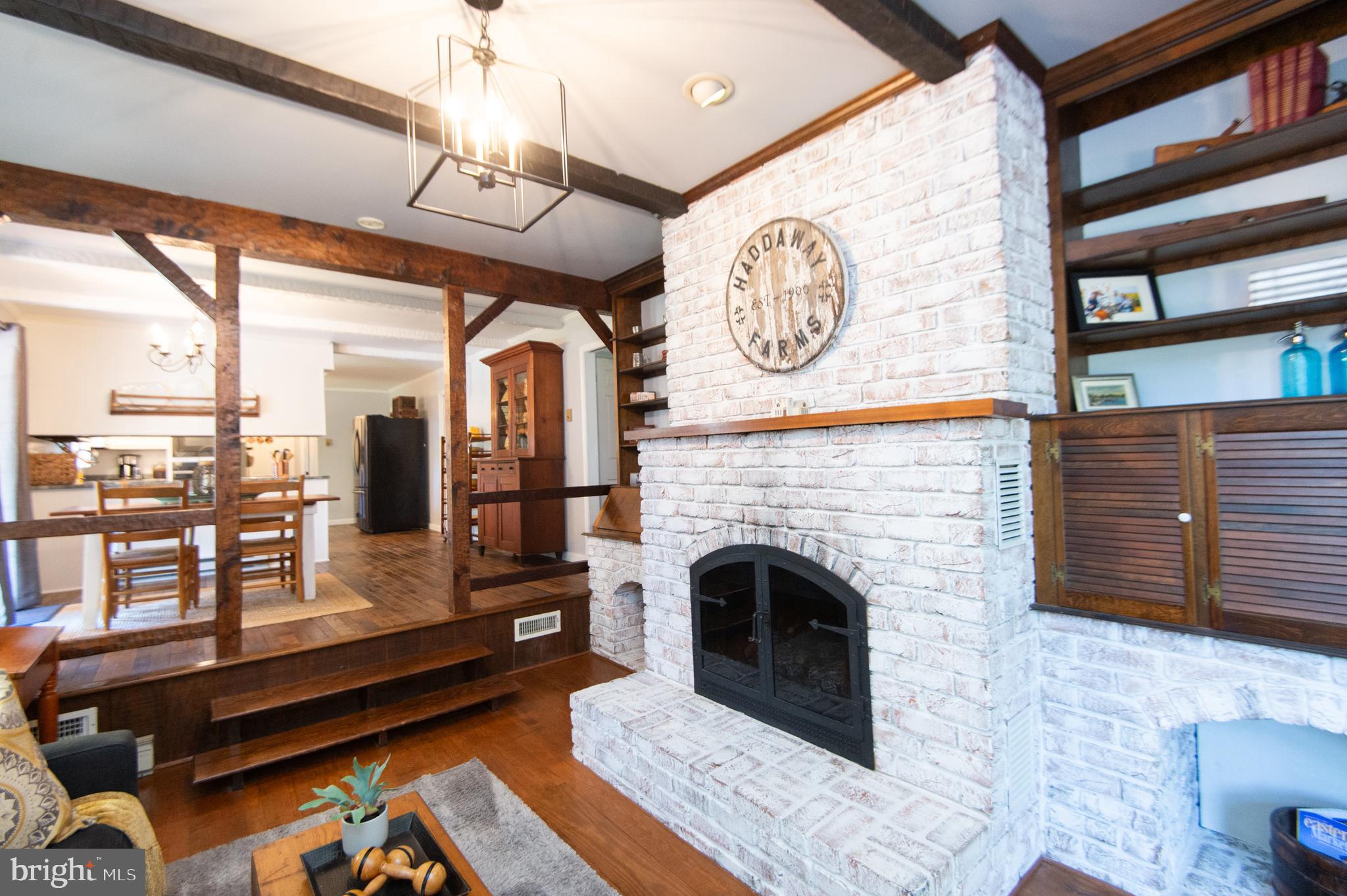 ALGONQUIN - Residential