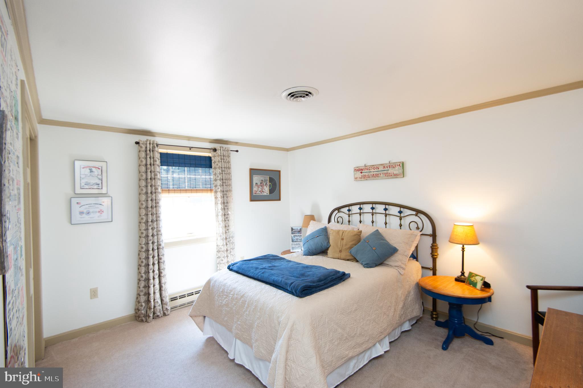 ALGONQUIN - Residential