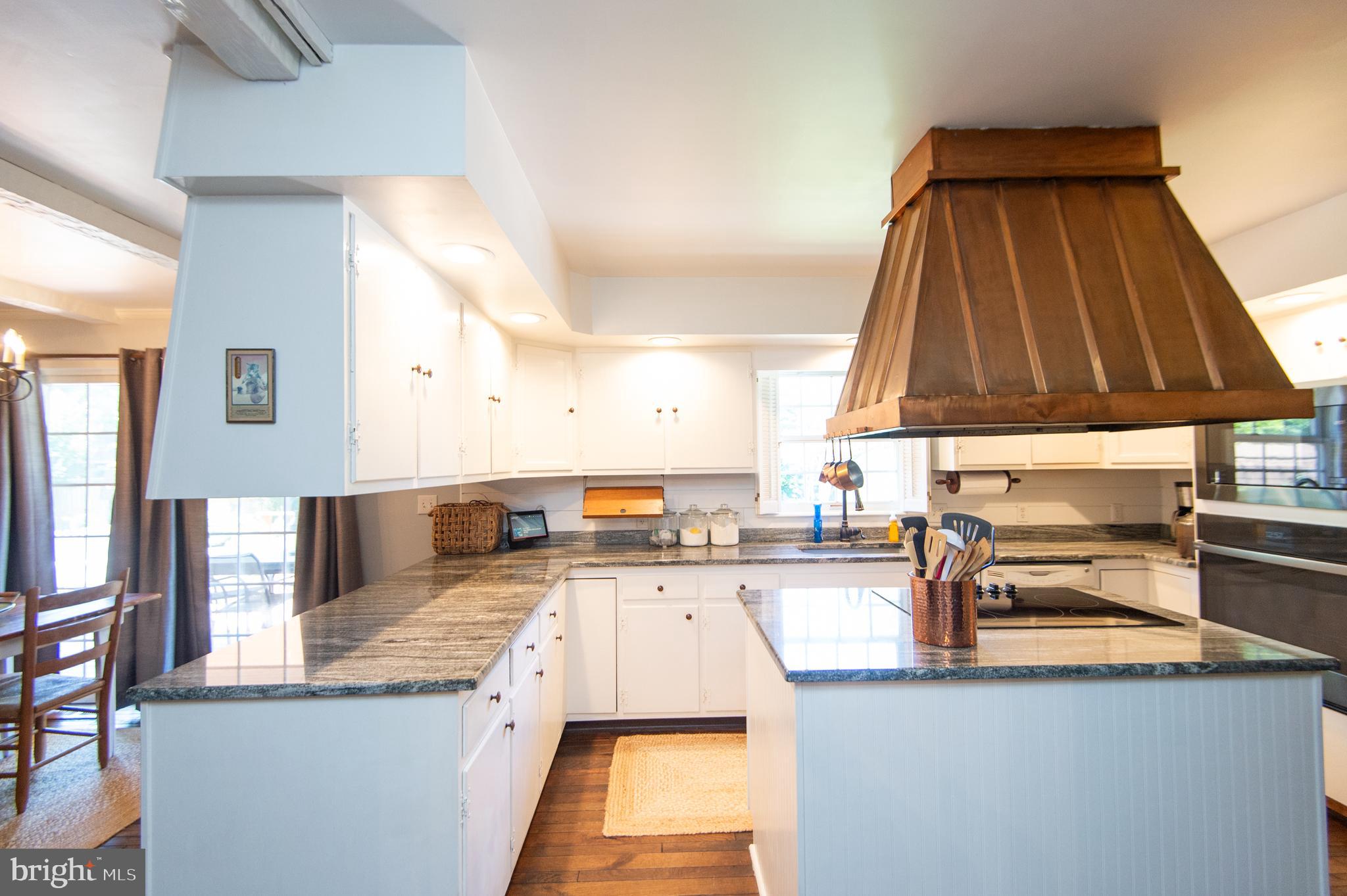 ALGONQUIN - Residential