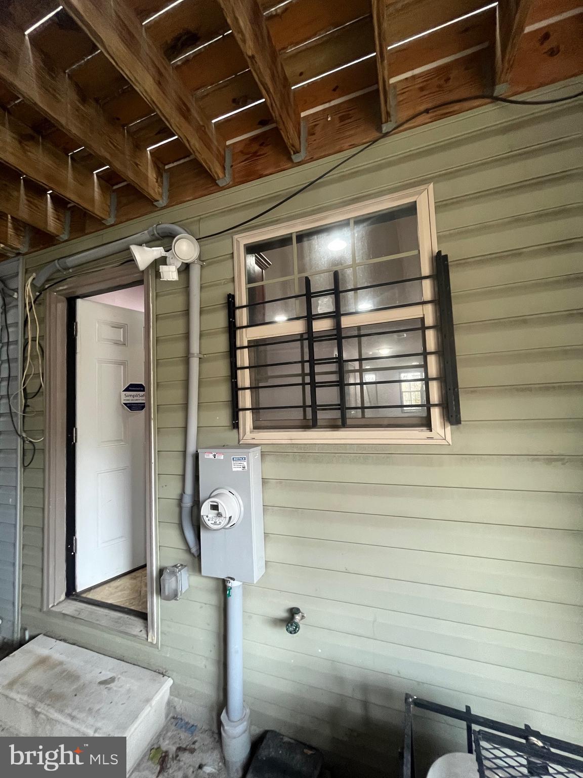 MIDDLE EAST - Residential