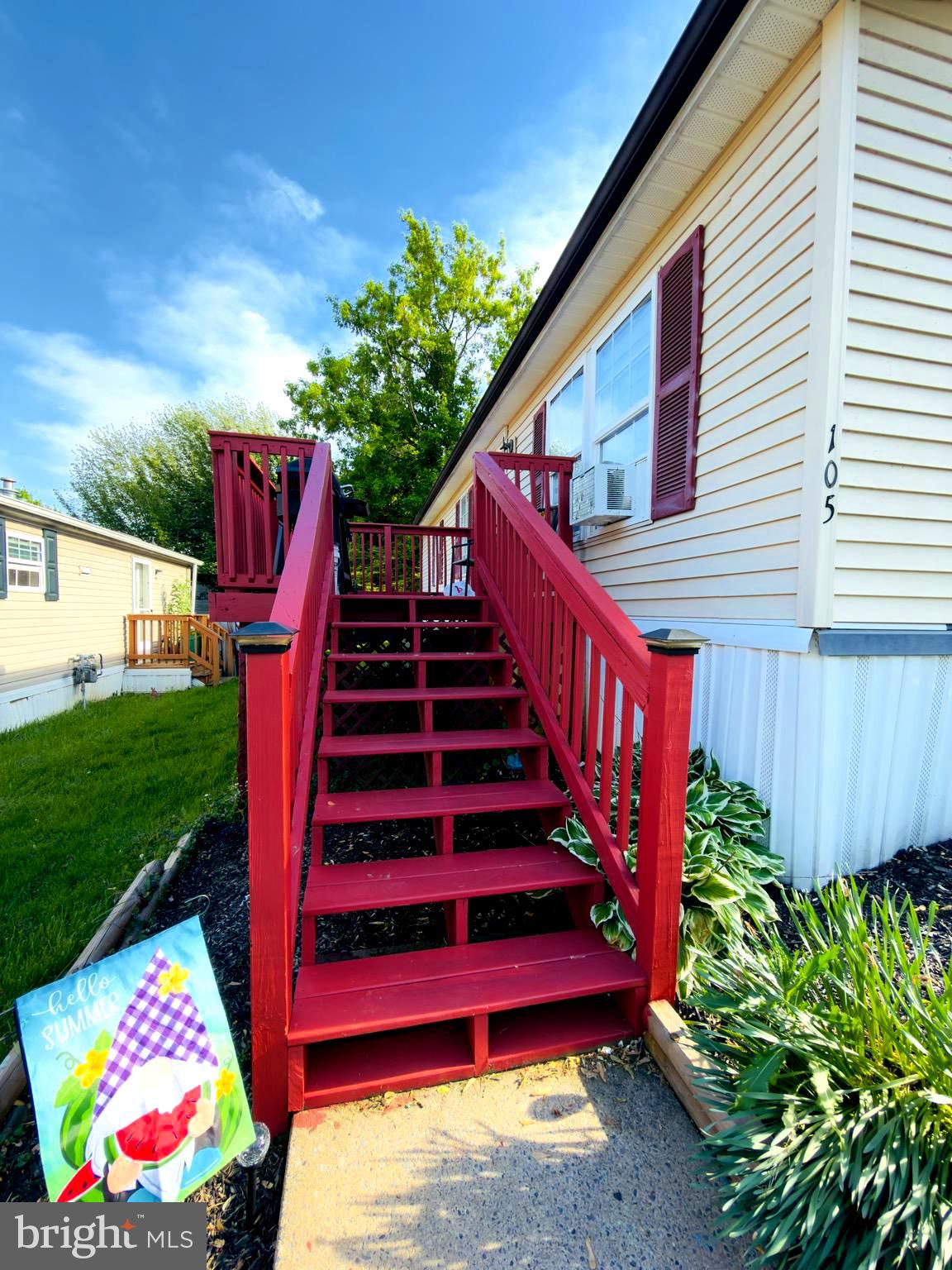 105 FIELDBRIDGE COURT