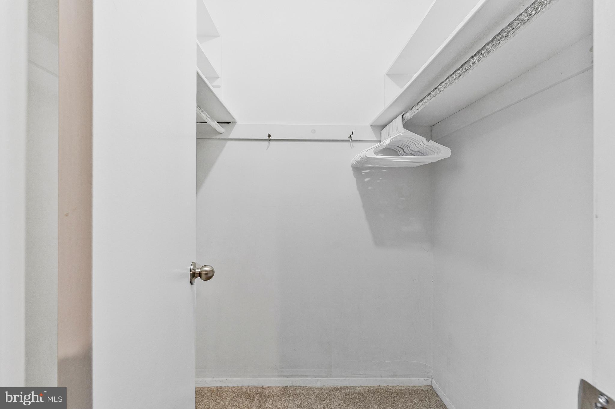 DEEPWOOD - Residential