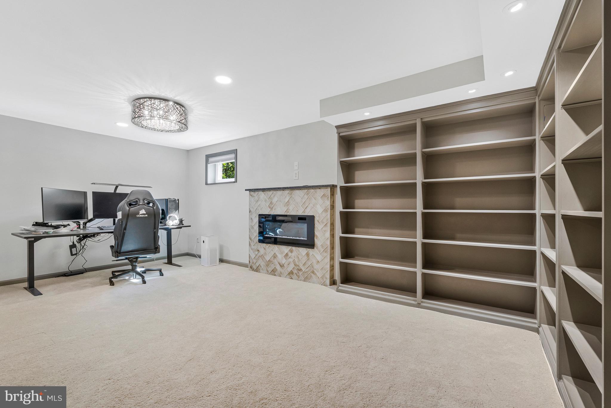 DEEPWOOD - Residential