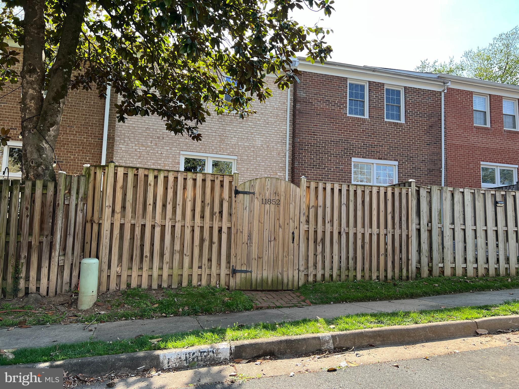 DEEPWOOD - Residential