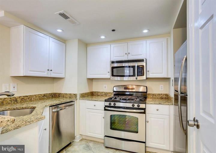 1045 N UTAH STREET 2-602