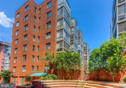 Photo of 1045 N Utah Street #2-602, ARLINGTON, VA 22201 (MLS # VAAR2072026)