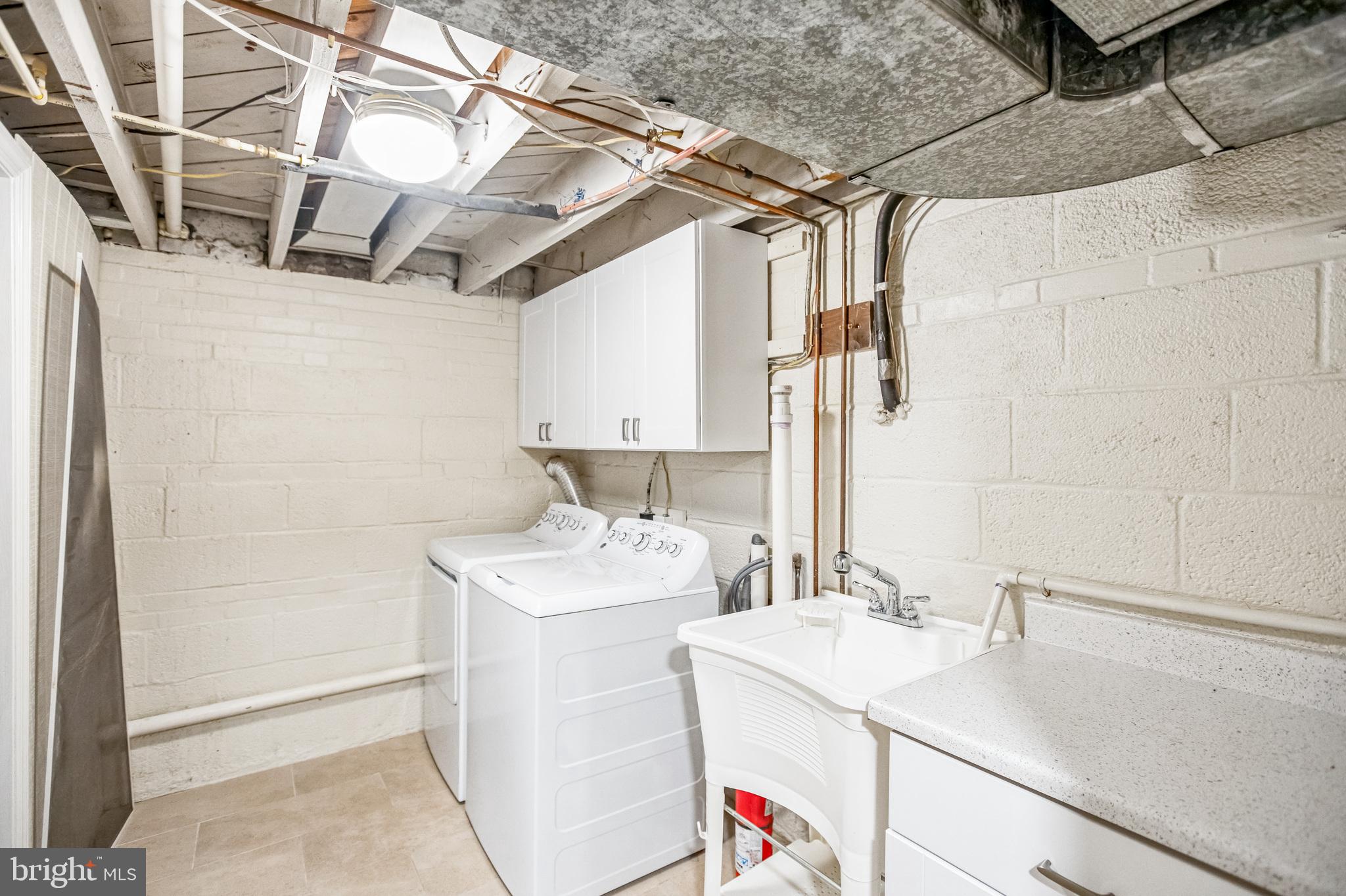 CITY PARK HOMES - Residential Lease