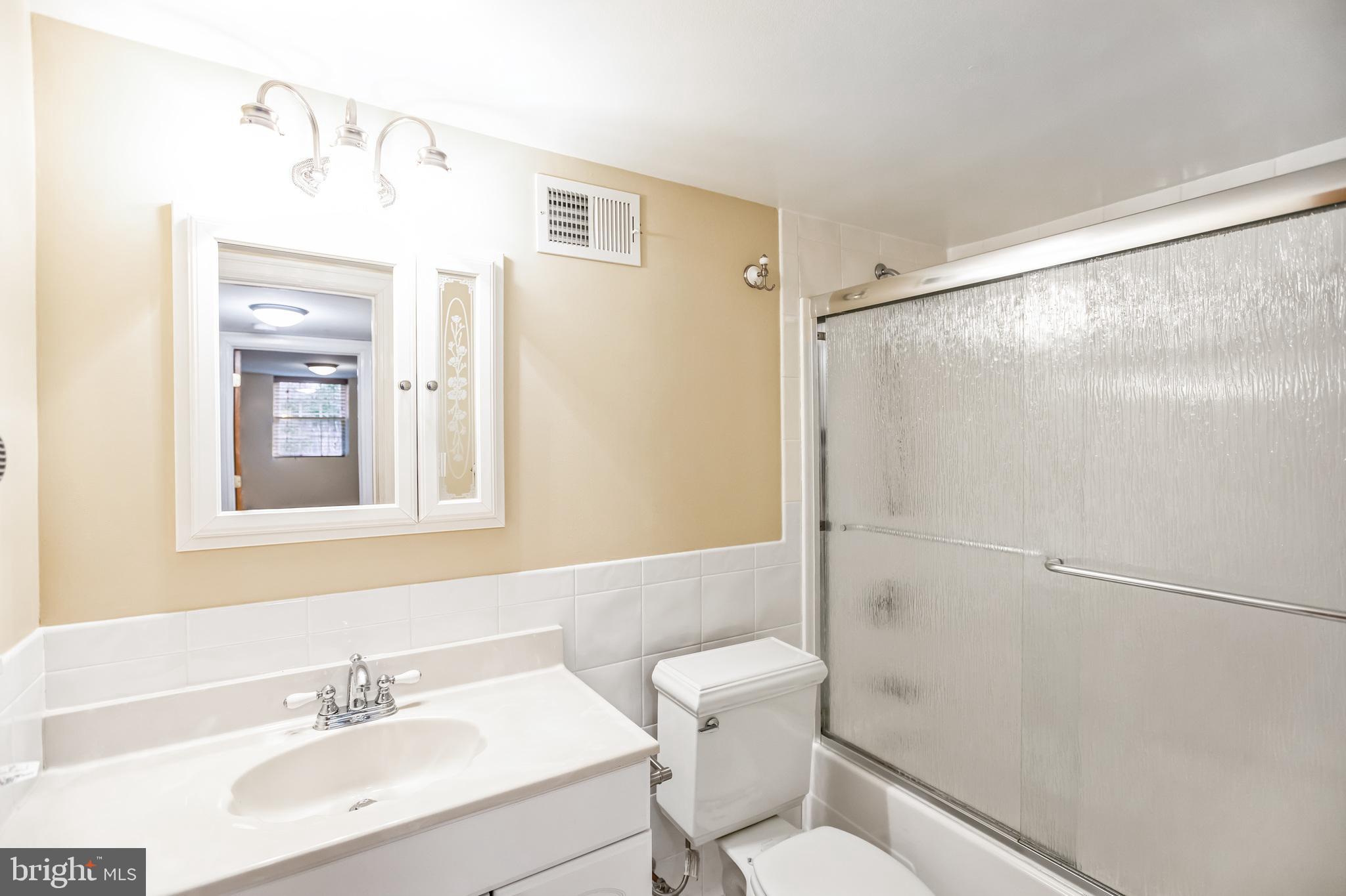 CITY PARK HOMES - Residential Lease