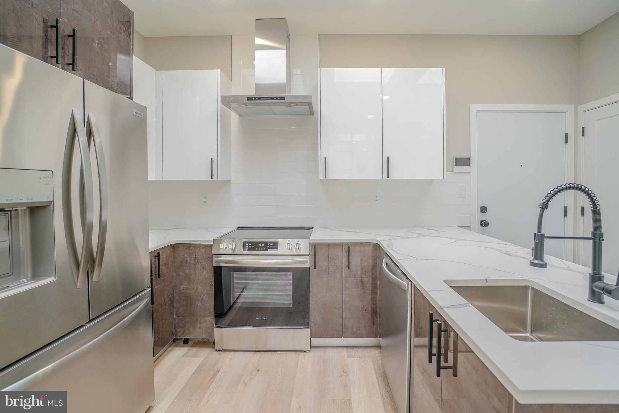 FISHTOWN - Residential Lease