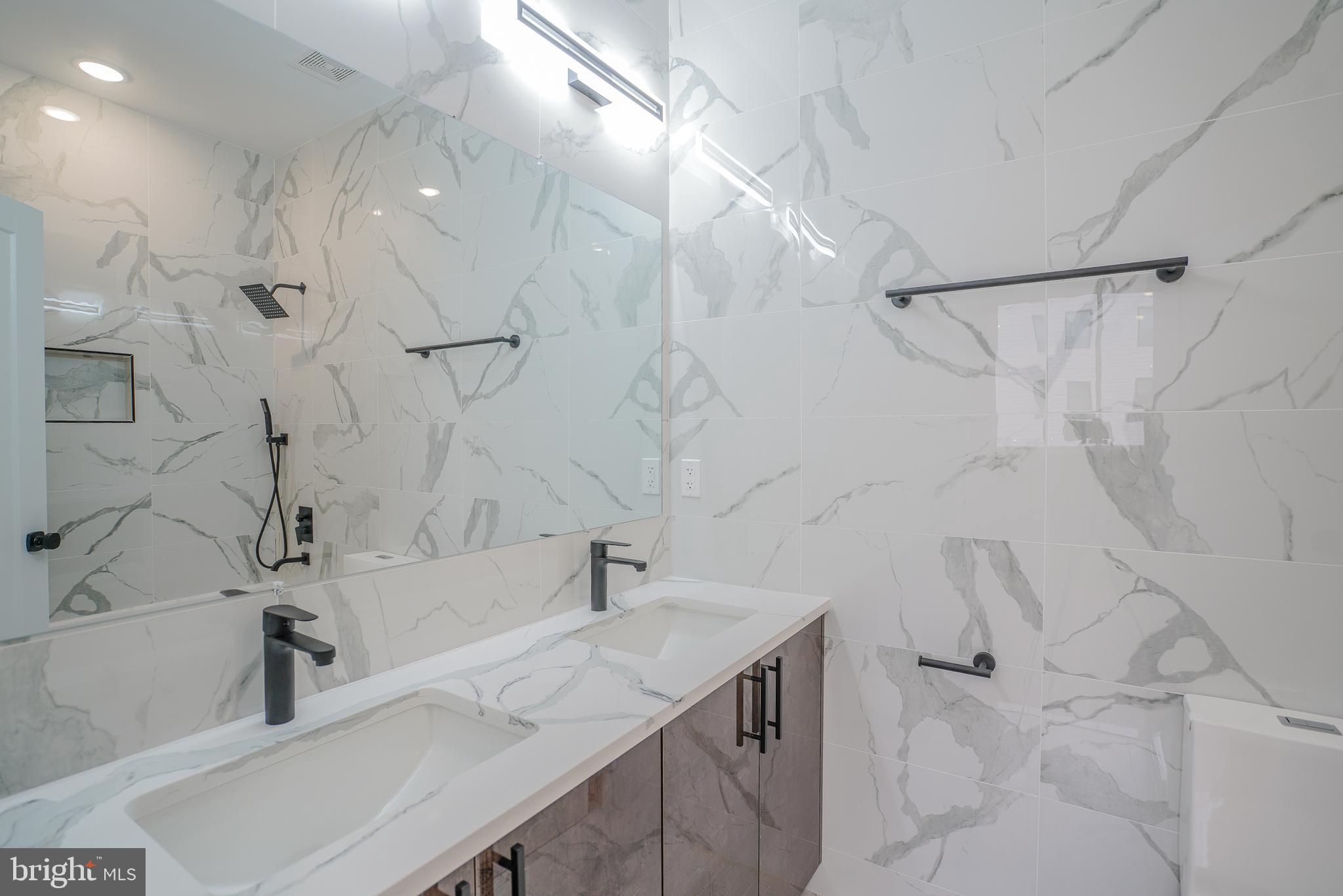 FISHTOWN - Residential Lease