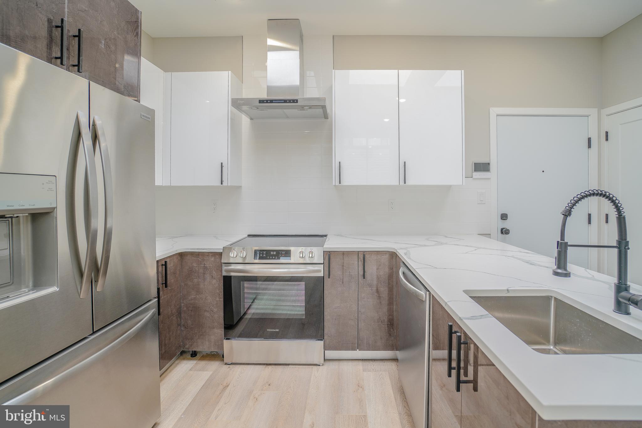 FISHTOWN - Residential Lease