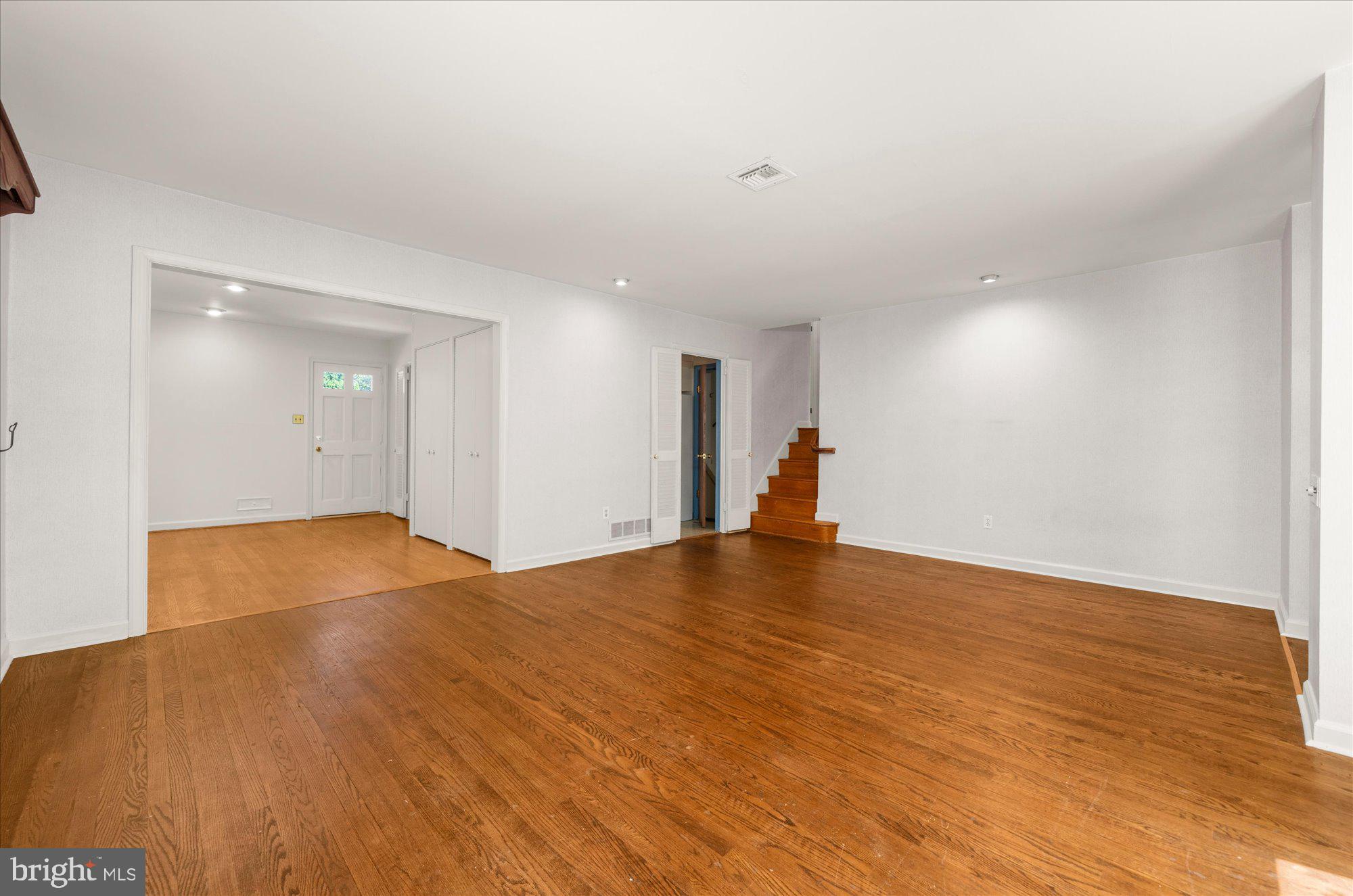11 ANTHONY WAYNE DRIVE