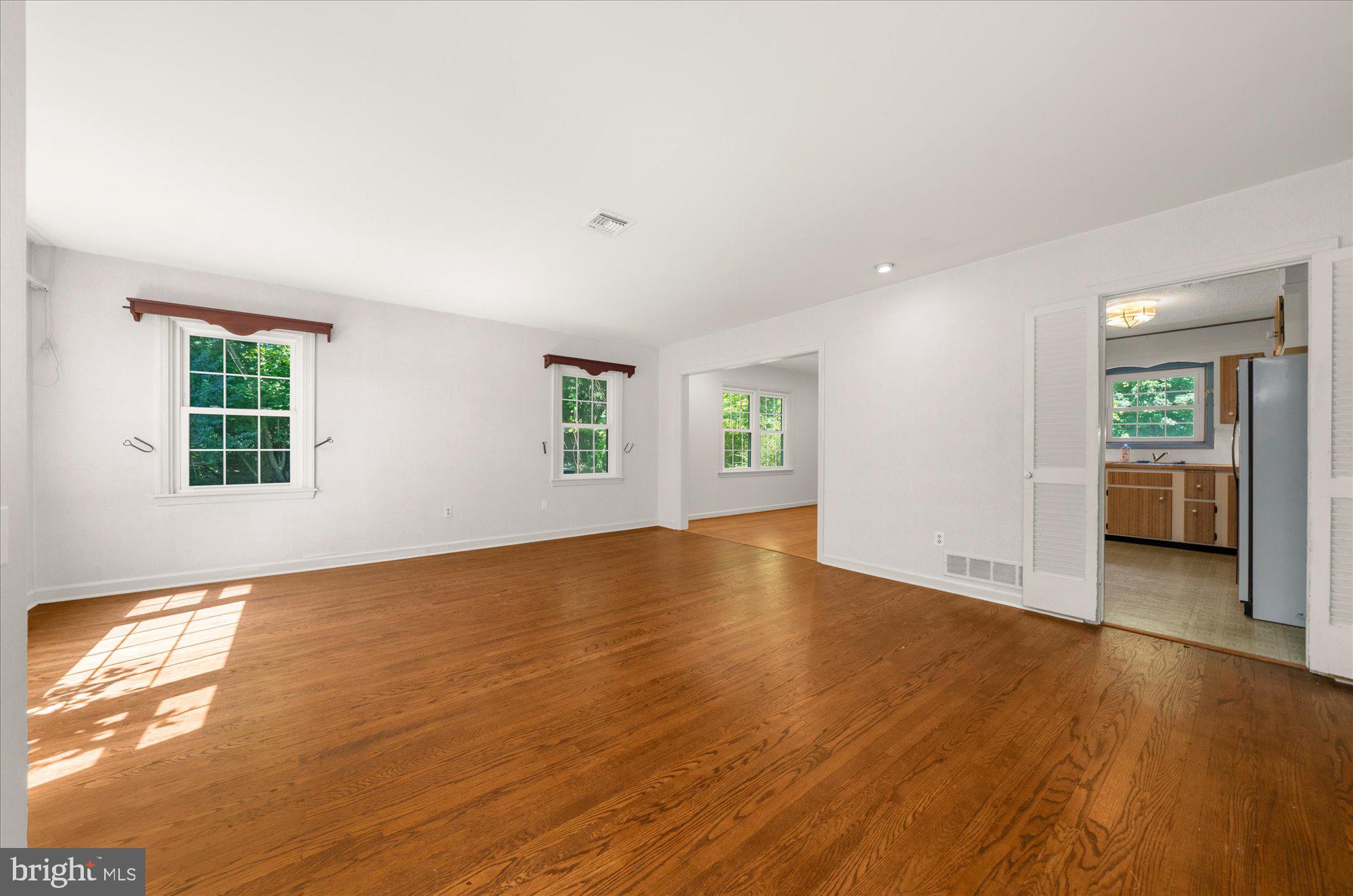 11 ANTHONY WAYNE DRIVE