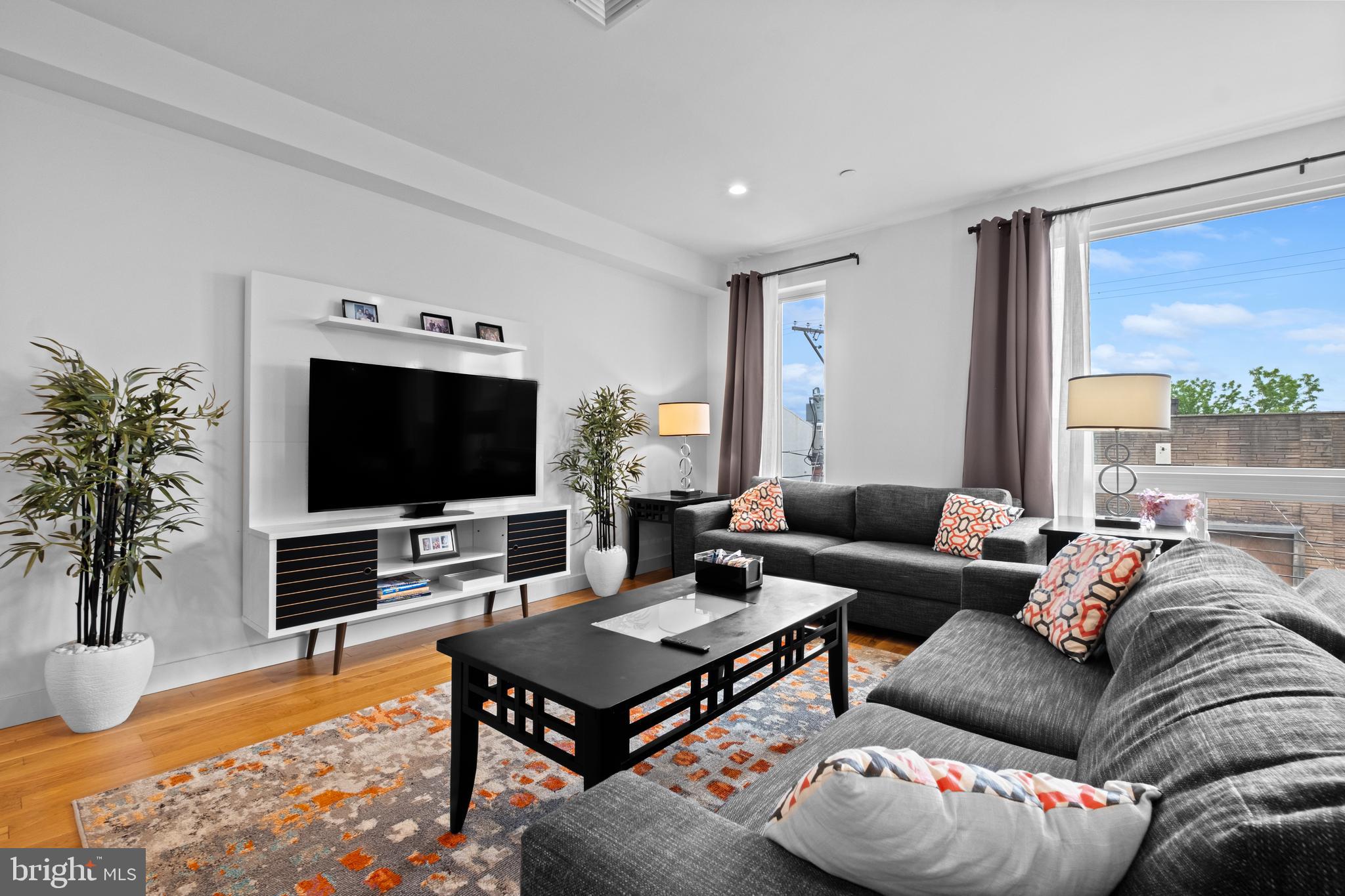 2012 FRANKFORD AVENUE 18 4B