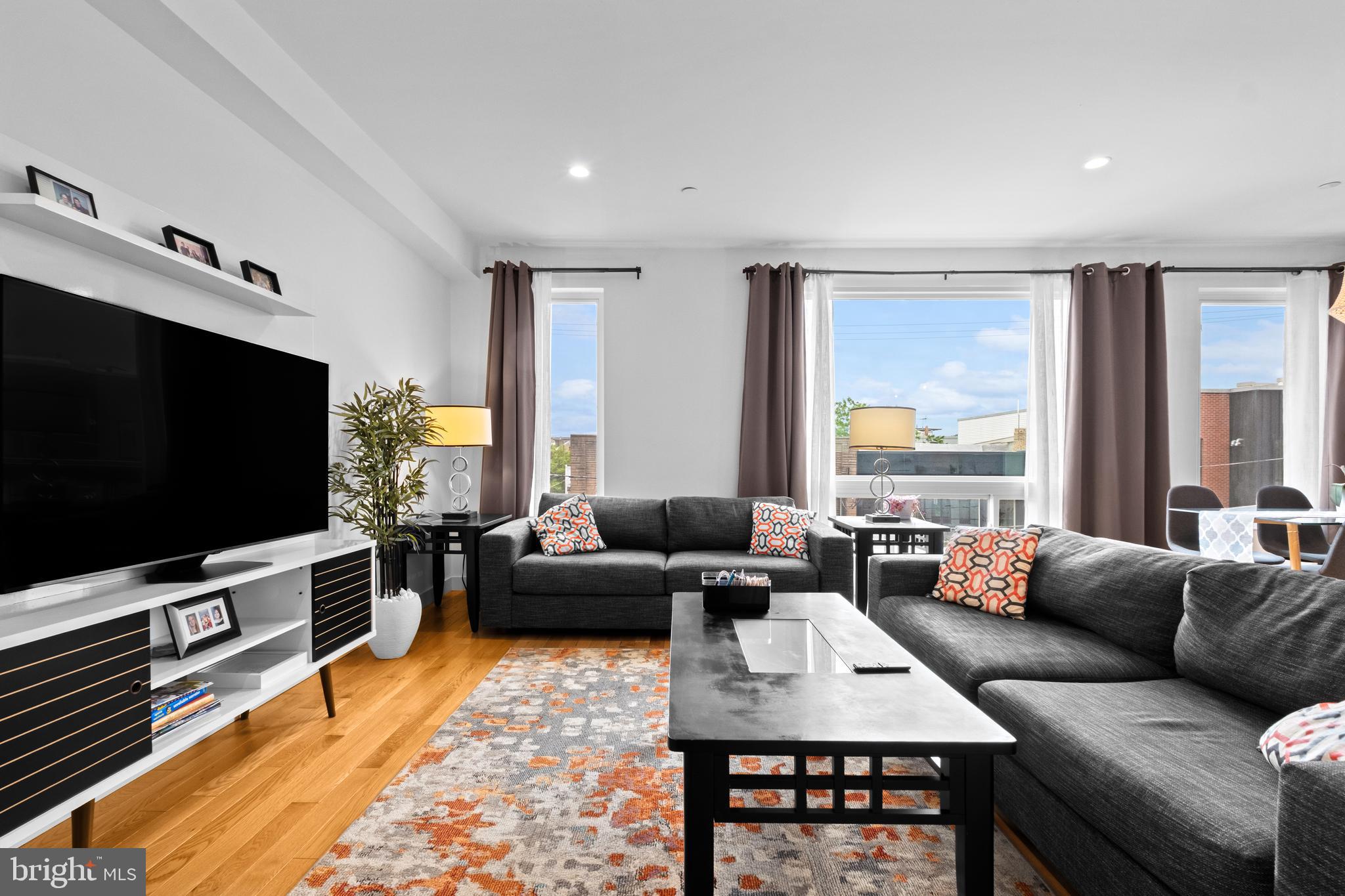 2012 FRANKFORD AVENUE 18 4B