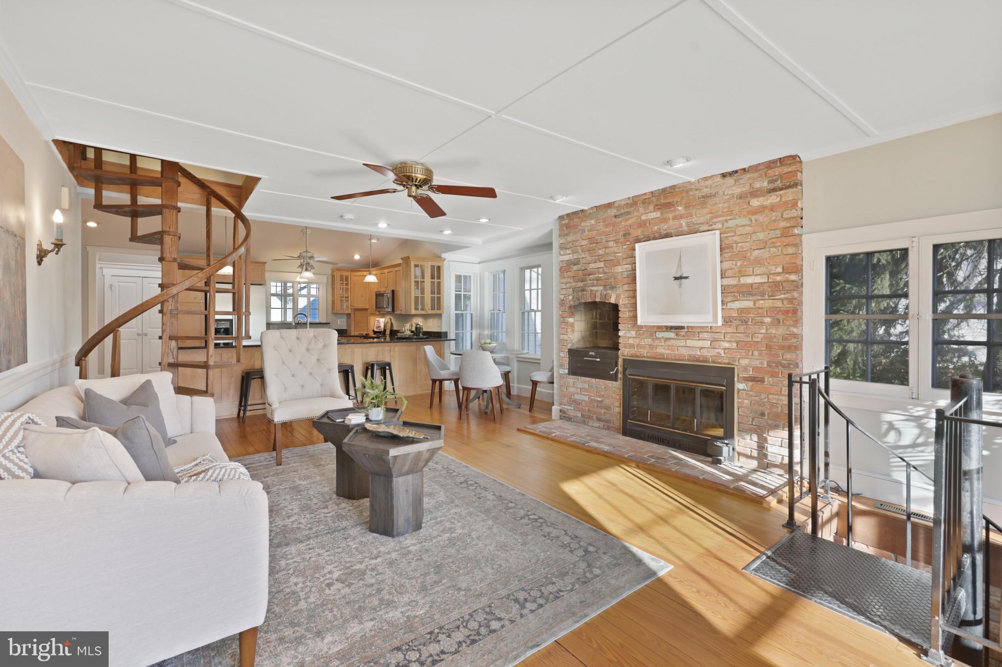 MANHATTAN BEACH - Residential