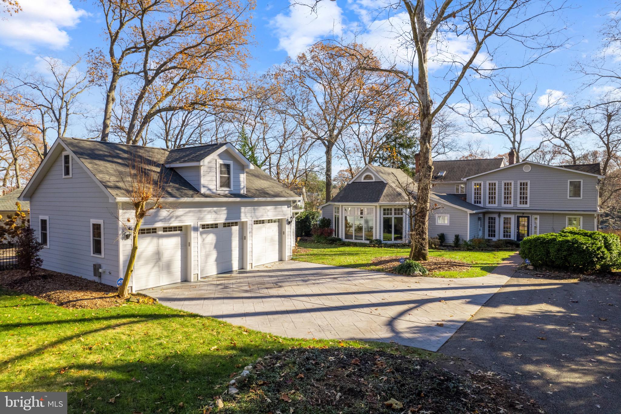 MANHATTAN BEACH - Residential