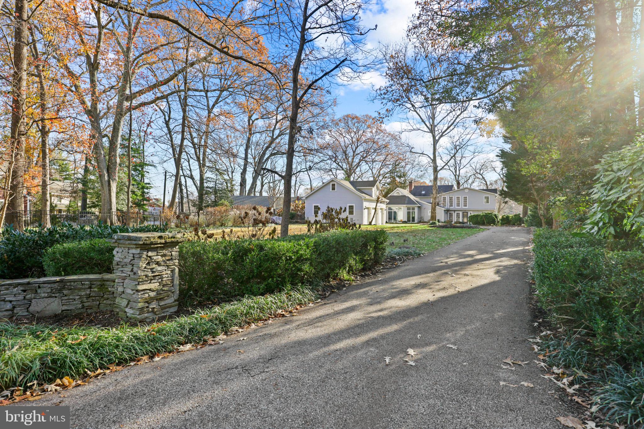 MANHATTAN BEACH - Residential