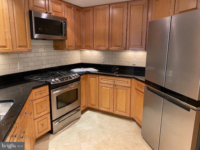 PARK PLACE - Residential Lease