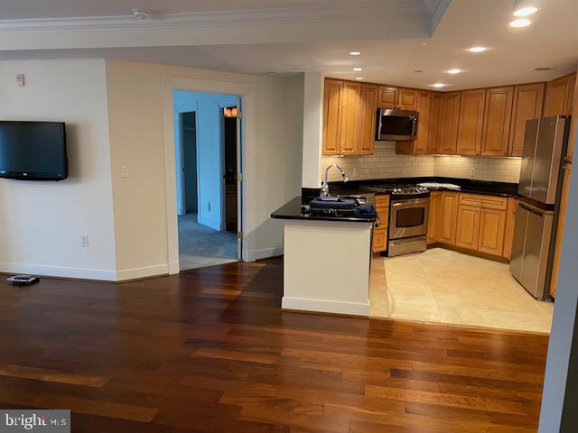 PARK PLACE - Residential Lease