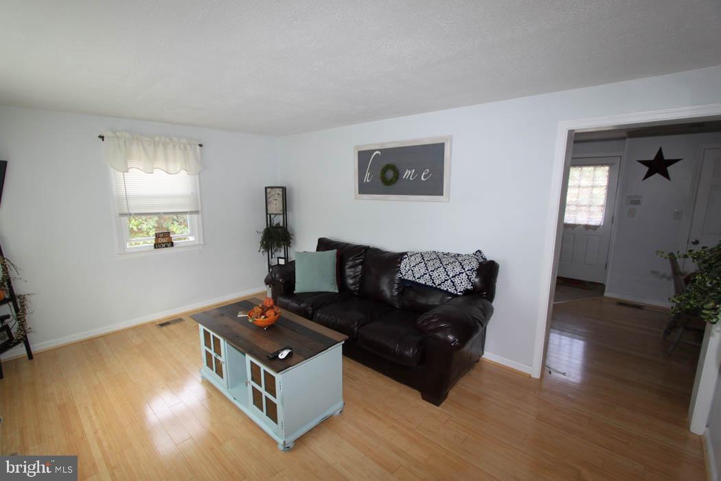 ORCHARD HILLS - Residential Lease