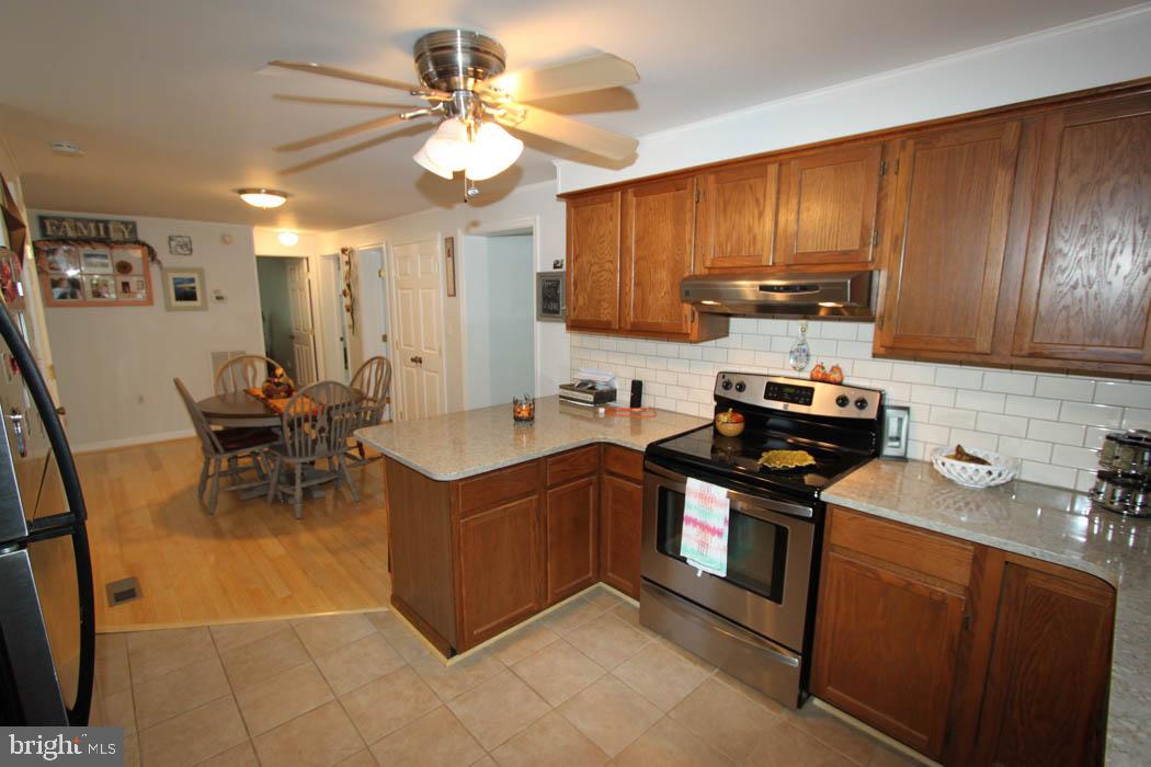 ORCHARD HILLS - Residential Lease