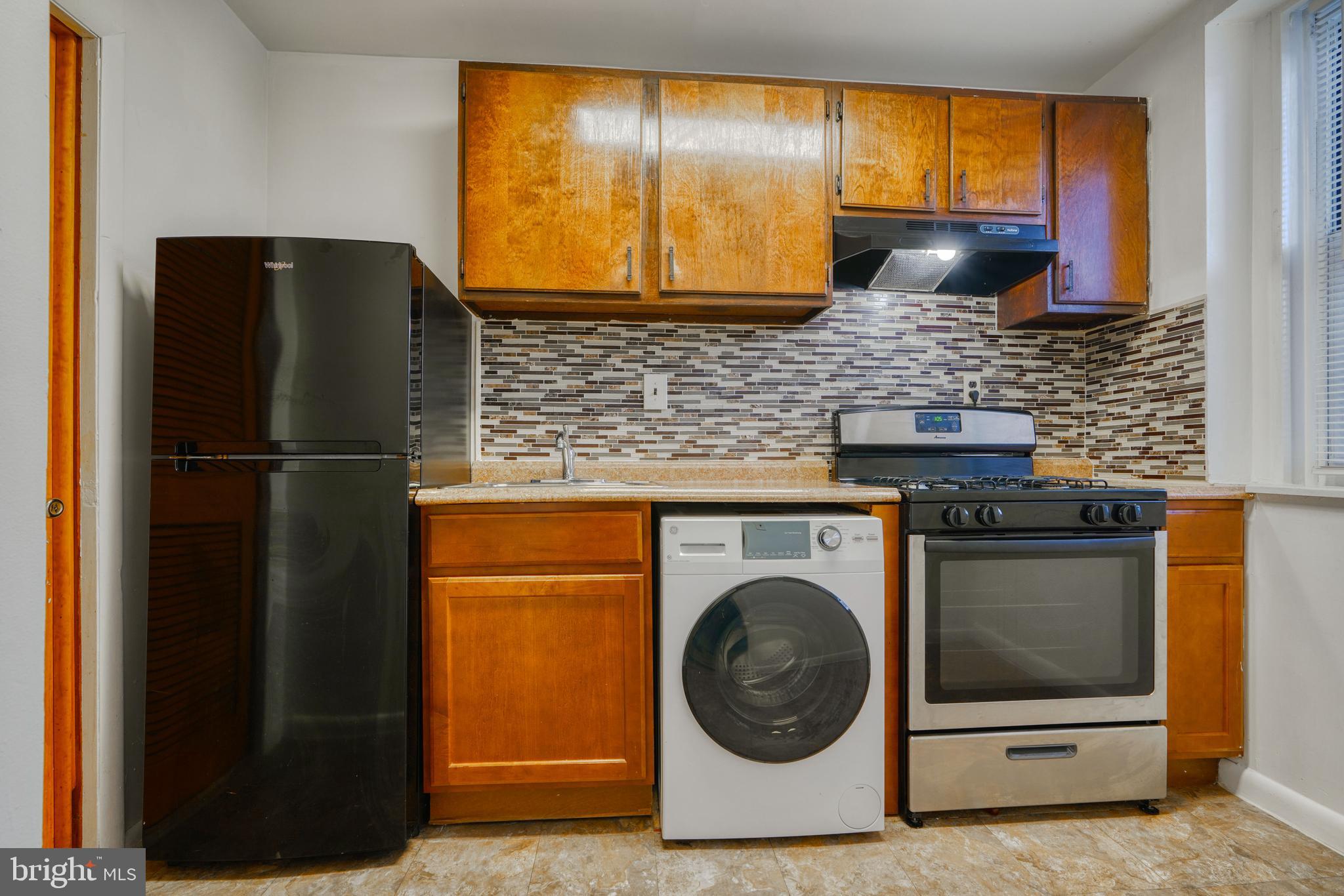 BOLTON HILL HISTORIC DISTRICT - Residential Lease