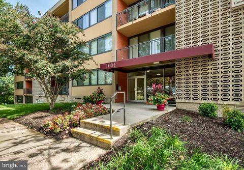 Photo of 12 S Van Dorn Street #104, ALEXANDRIA, VA 22304 (MLS # VAAX2059688)