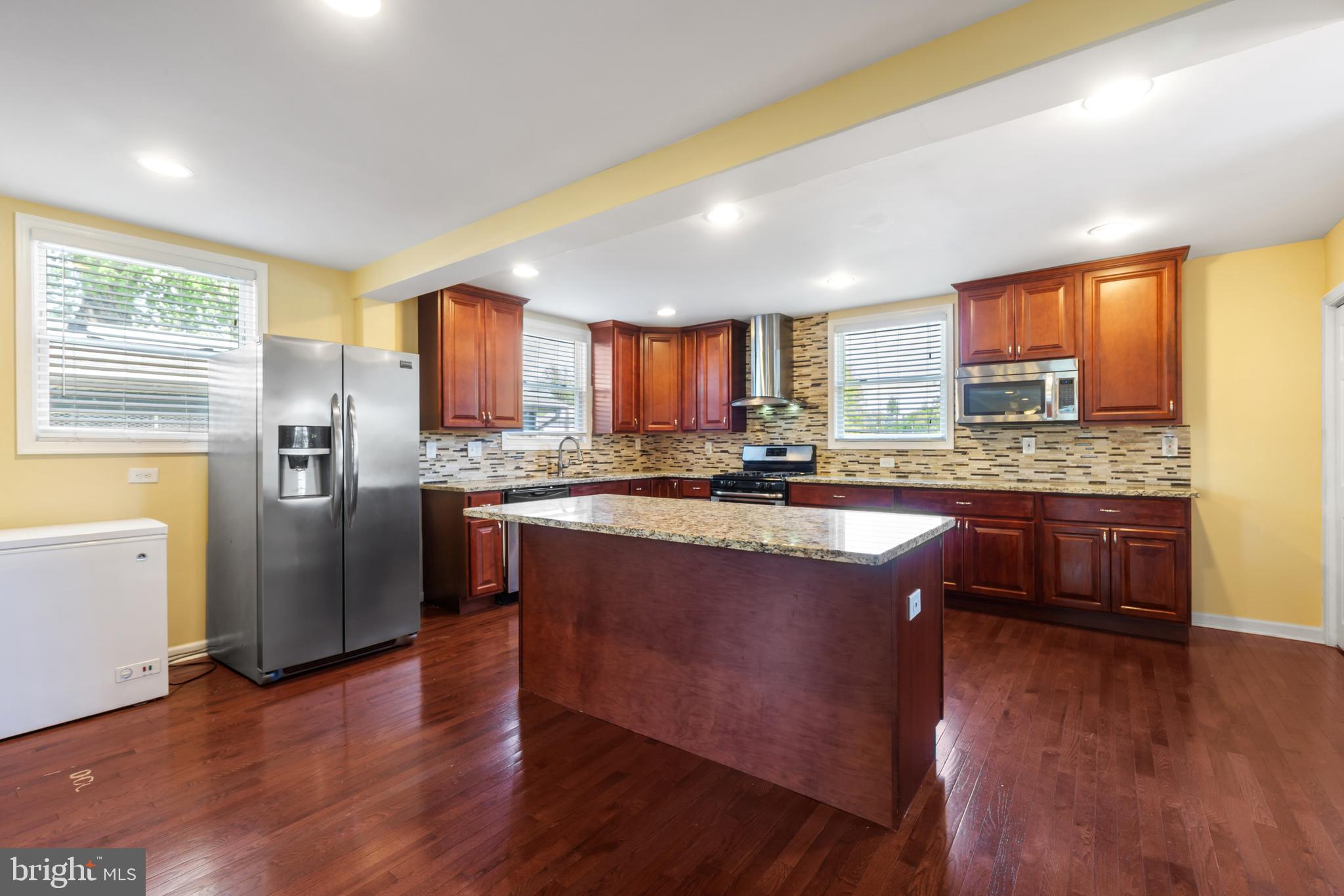 WEST ARLINGTON - Residential