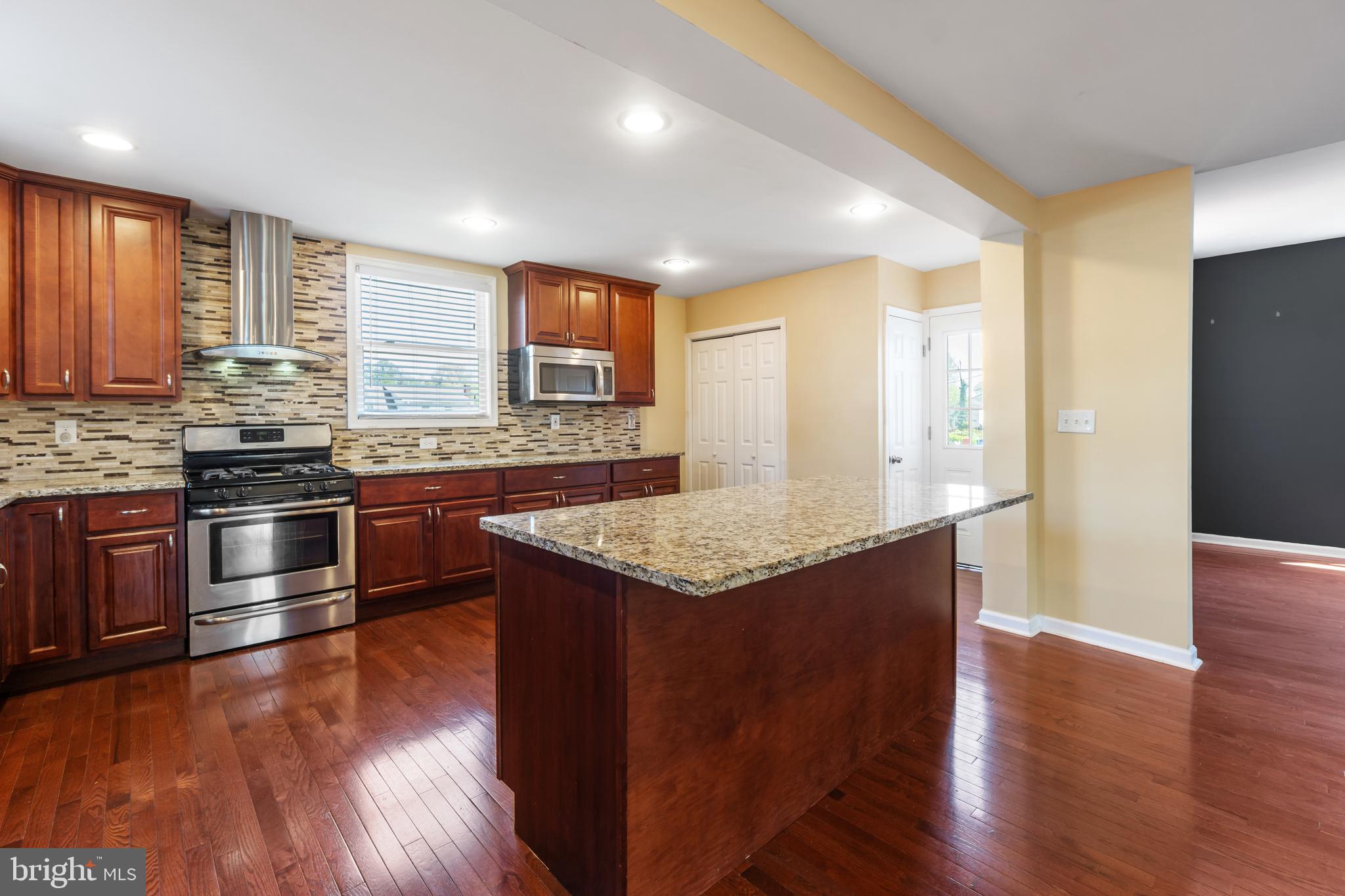 WEST ARLINGTON - Residential
