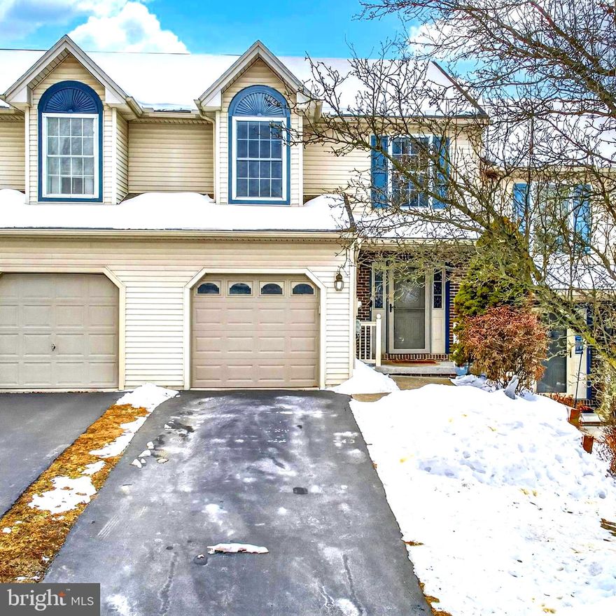 Charming Townhome in Bowman’s Village near Bumblebee Hollow.
Beautifully maintained, this home features a welcoming open floor plan with an inviting entryway and kitchen that seamlessly flow into the family room. An adjacent dining area and rear deck create the perfect setting for both everyday living and effortless entertaining.
Upstairs, you’ll find generously sized bedrooms, including a primary suite with an en-suite bath and spacious walk-in closet, along with the added convenience of second-floor laundry. The lower level offers a large unfinished basement providing ample storage space. With direct access to the backyard, the basement also presents an excellent opportunity for future customization.
Best of all, this home comes with no HOA fees. A rare find in a desirable location—schedule your showing today before it’s gone!