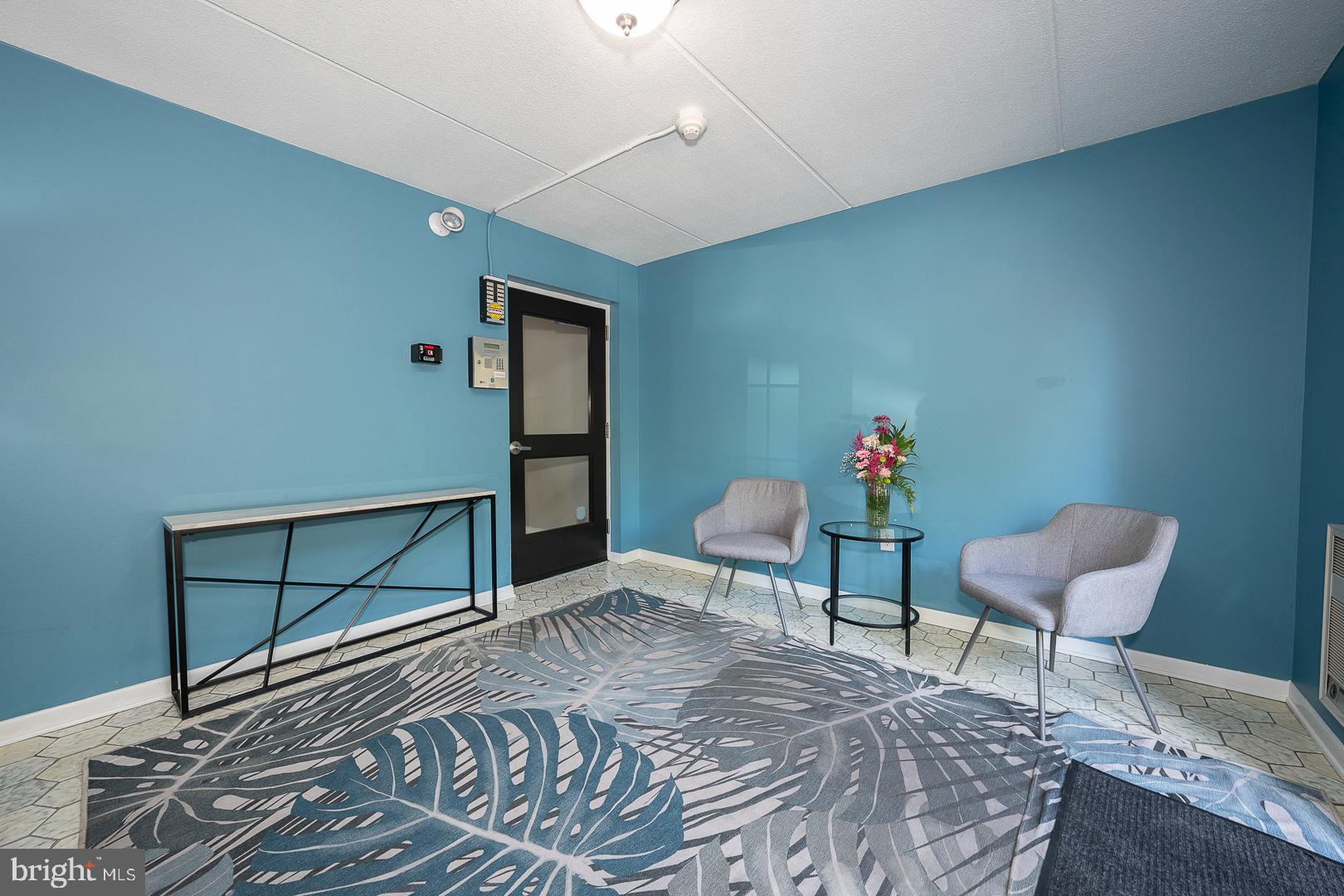 260 W MONTGOMERY AVENUE 304