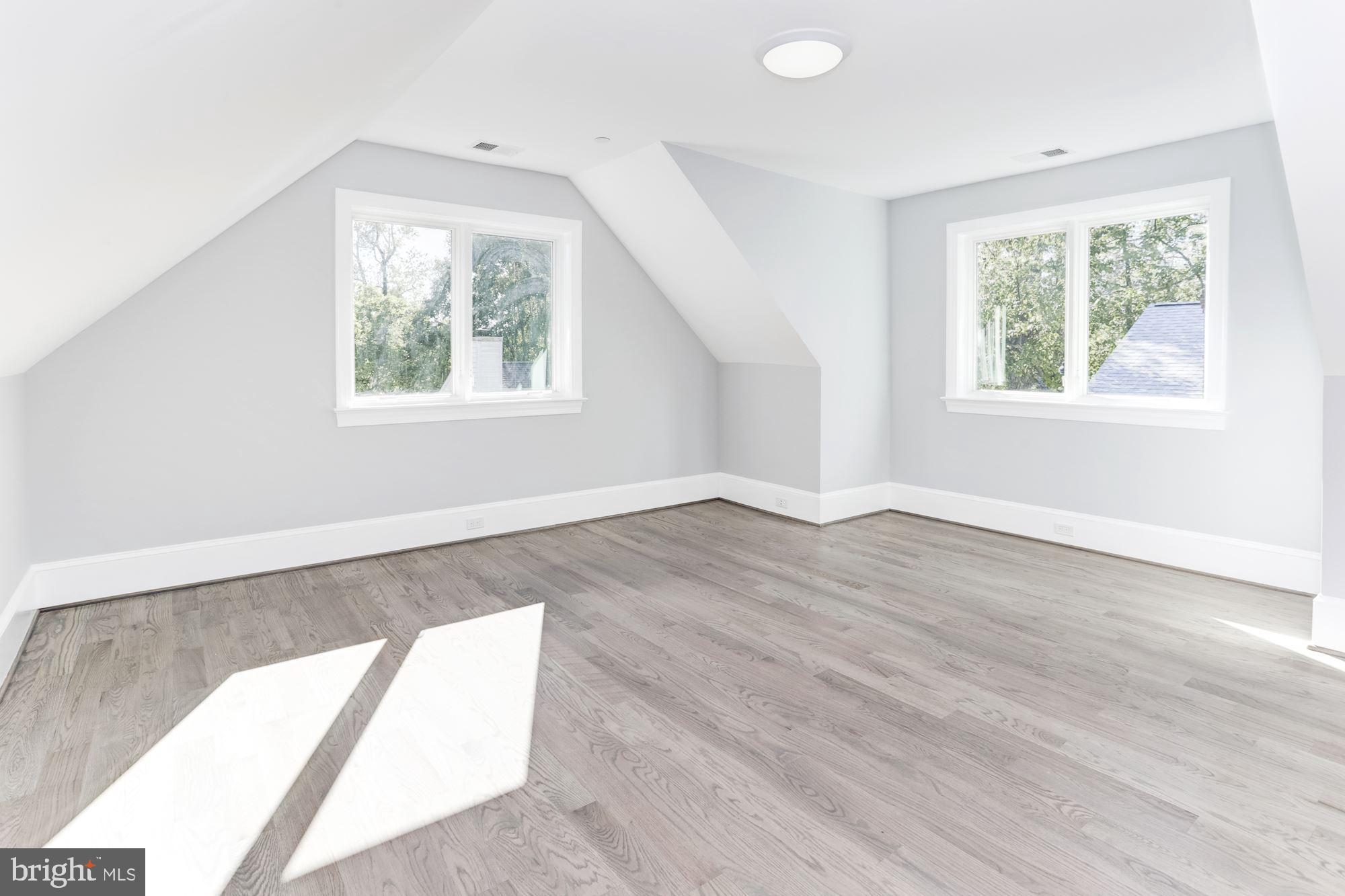 GLEN ECHO HEIGHTS - Residential