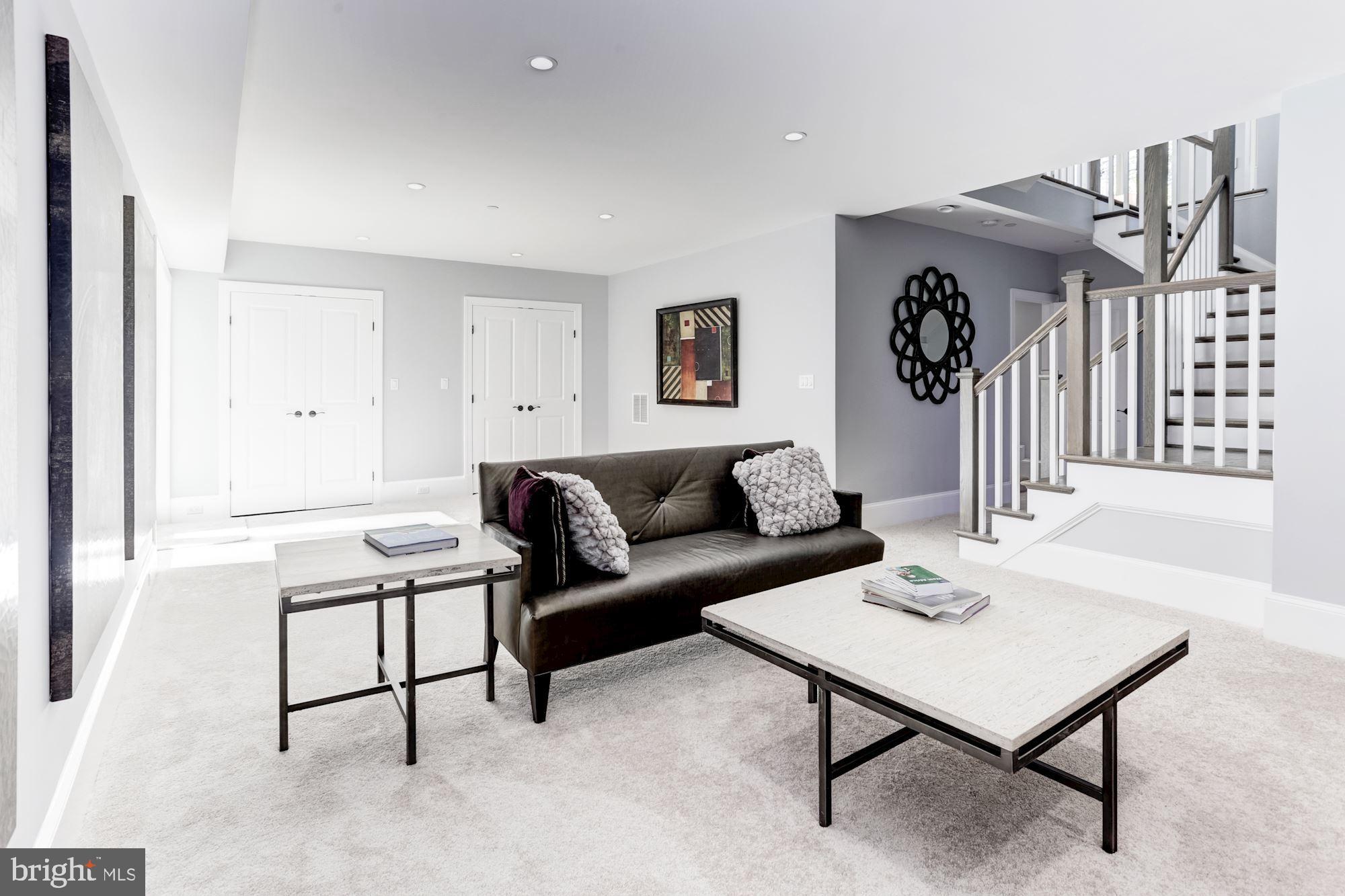 GLEN ECHO HEIGHTS - Residential