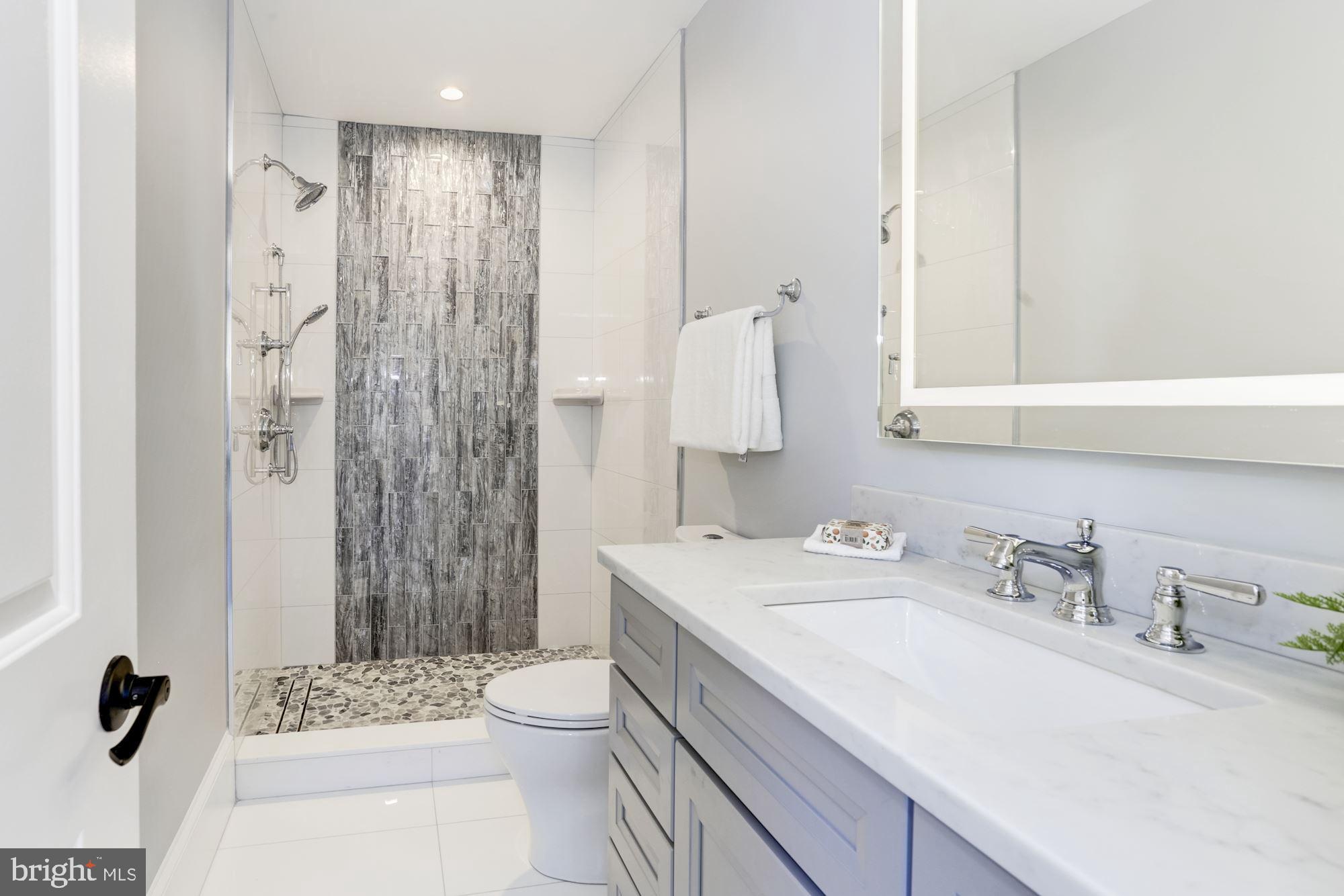 GLEN ECHO HEIGHTS - Residential