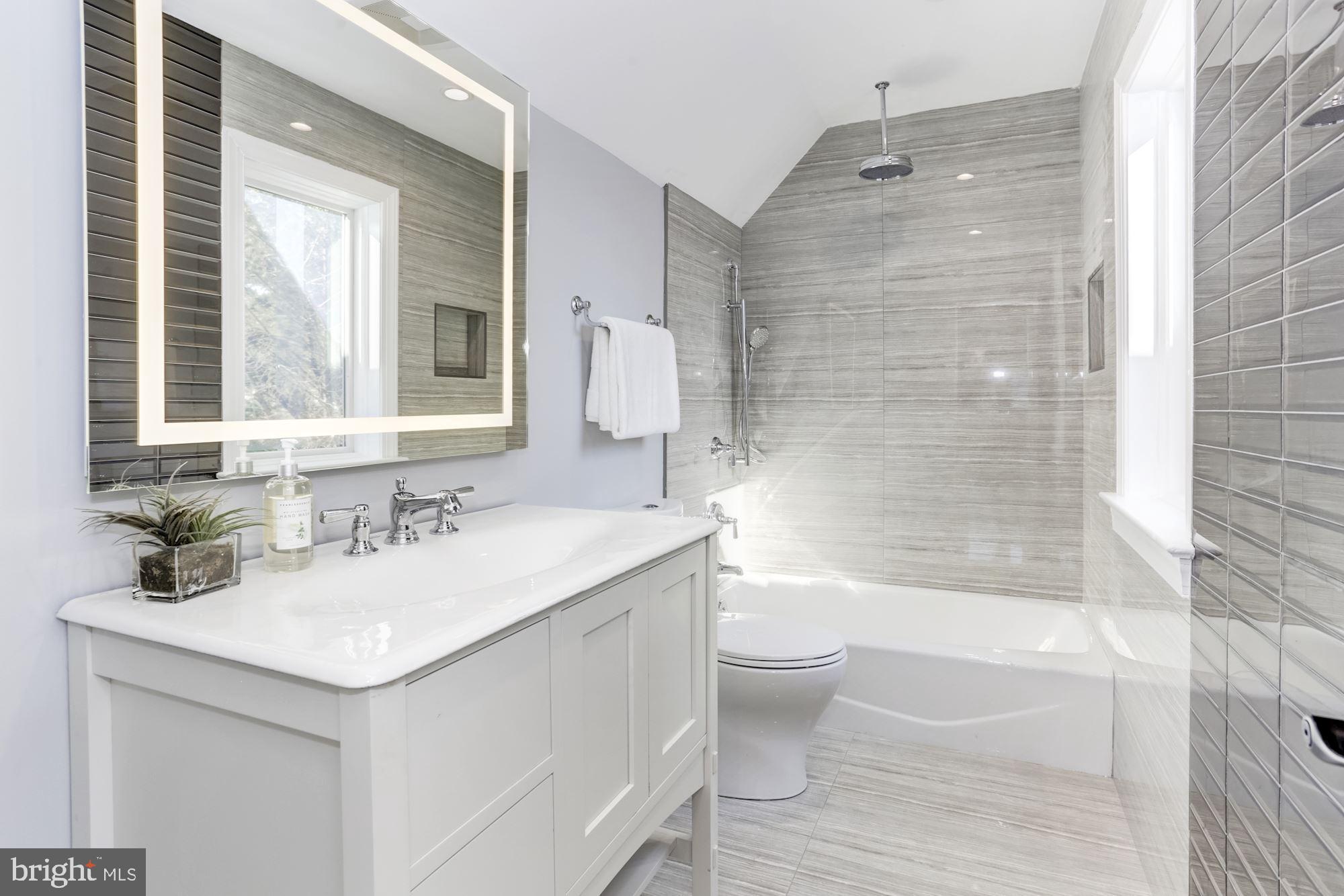 GLEN ECHO HEIGHTS - Residential