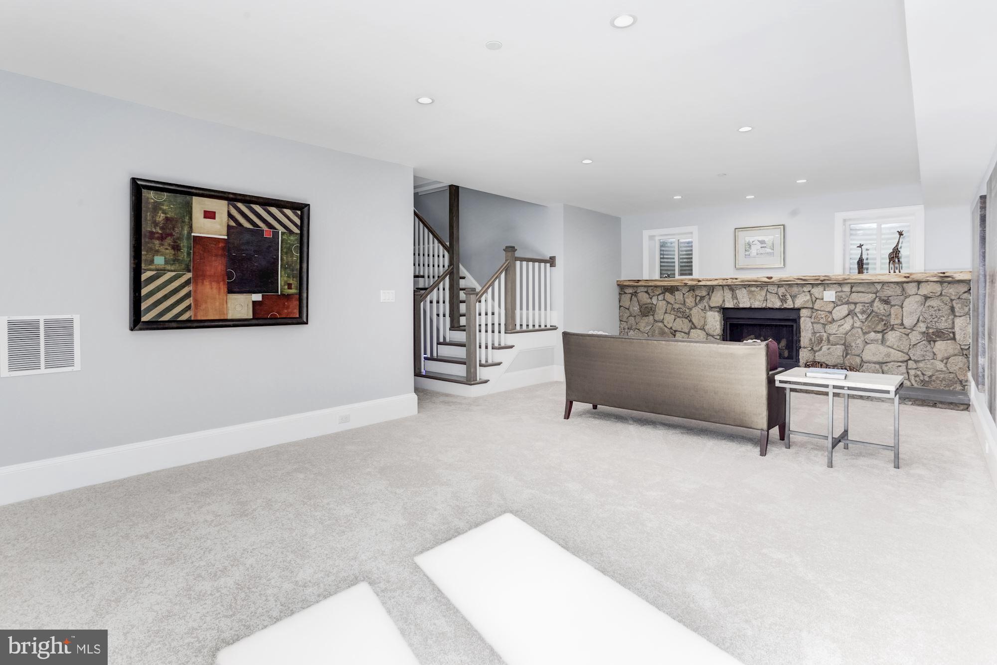 GLEN ECHO HEIGHTS - Residential