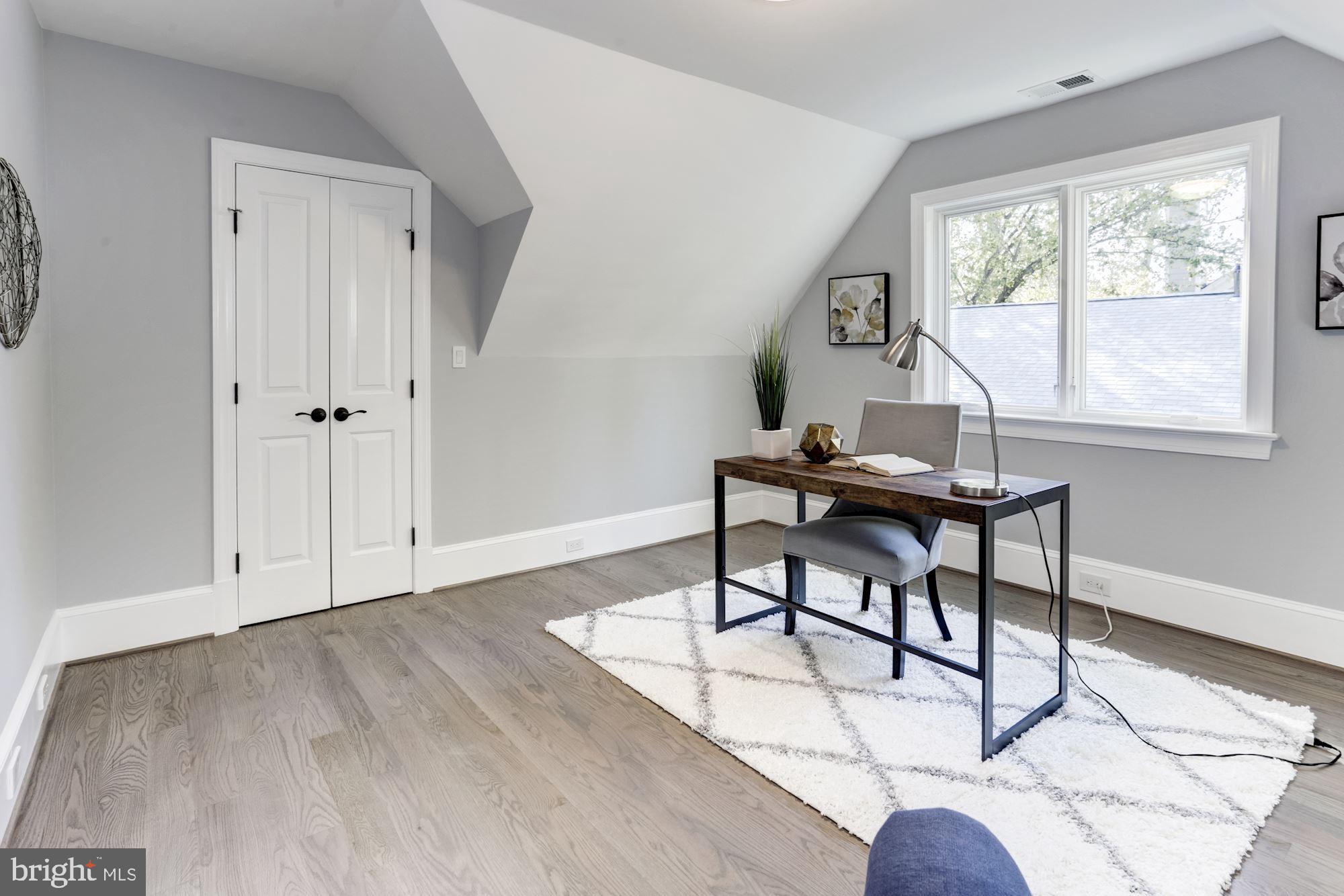 GLEN ECHO HEIGHTS - Residential