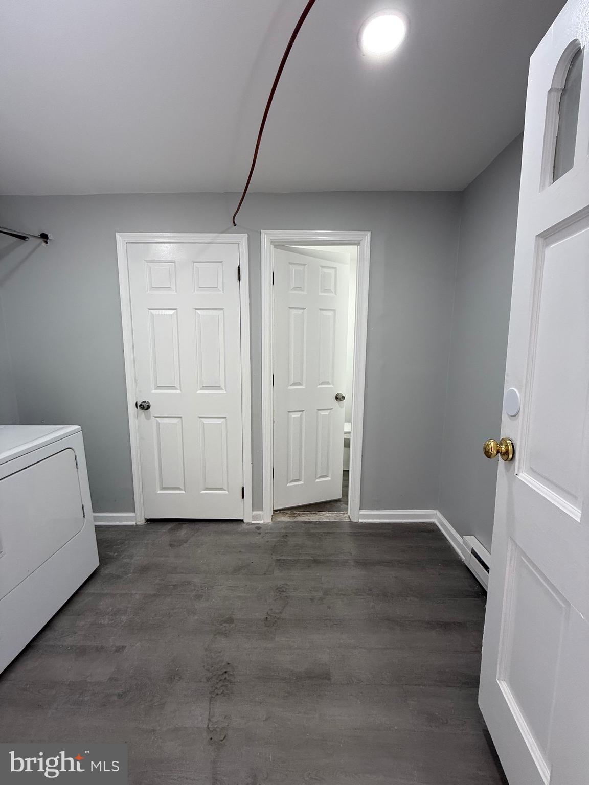 419 W POPLAR STREET