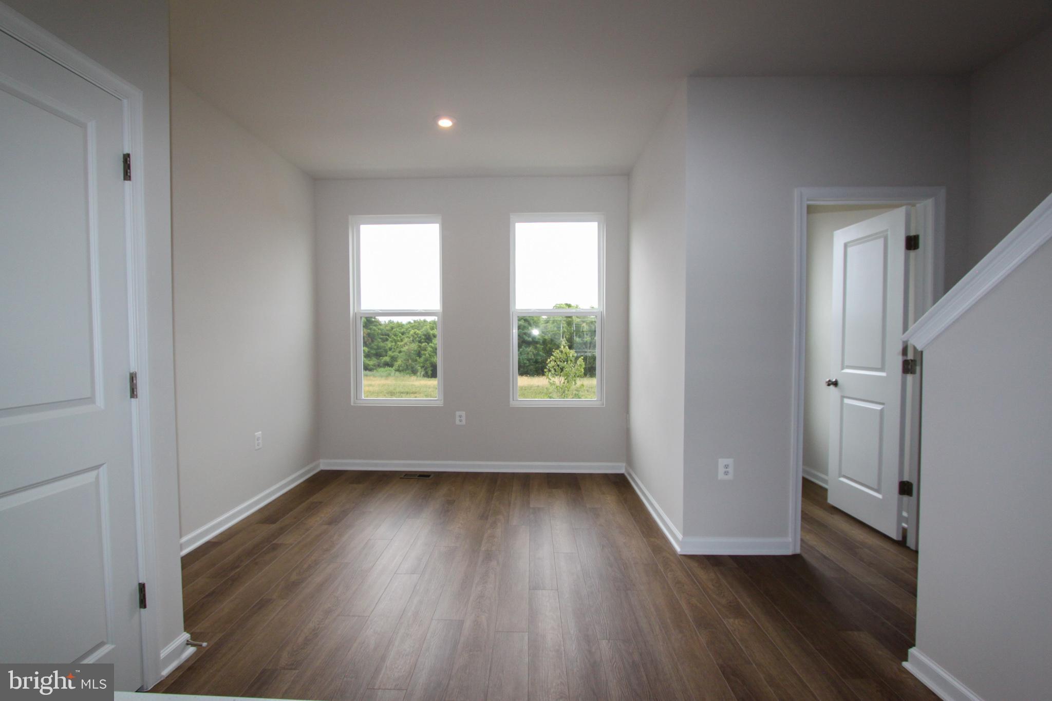 PRESIDENTS POINTE - Residential Lease