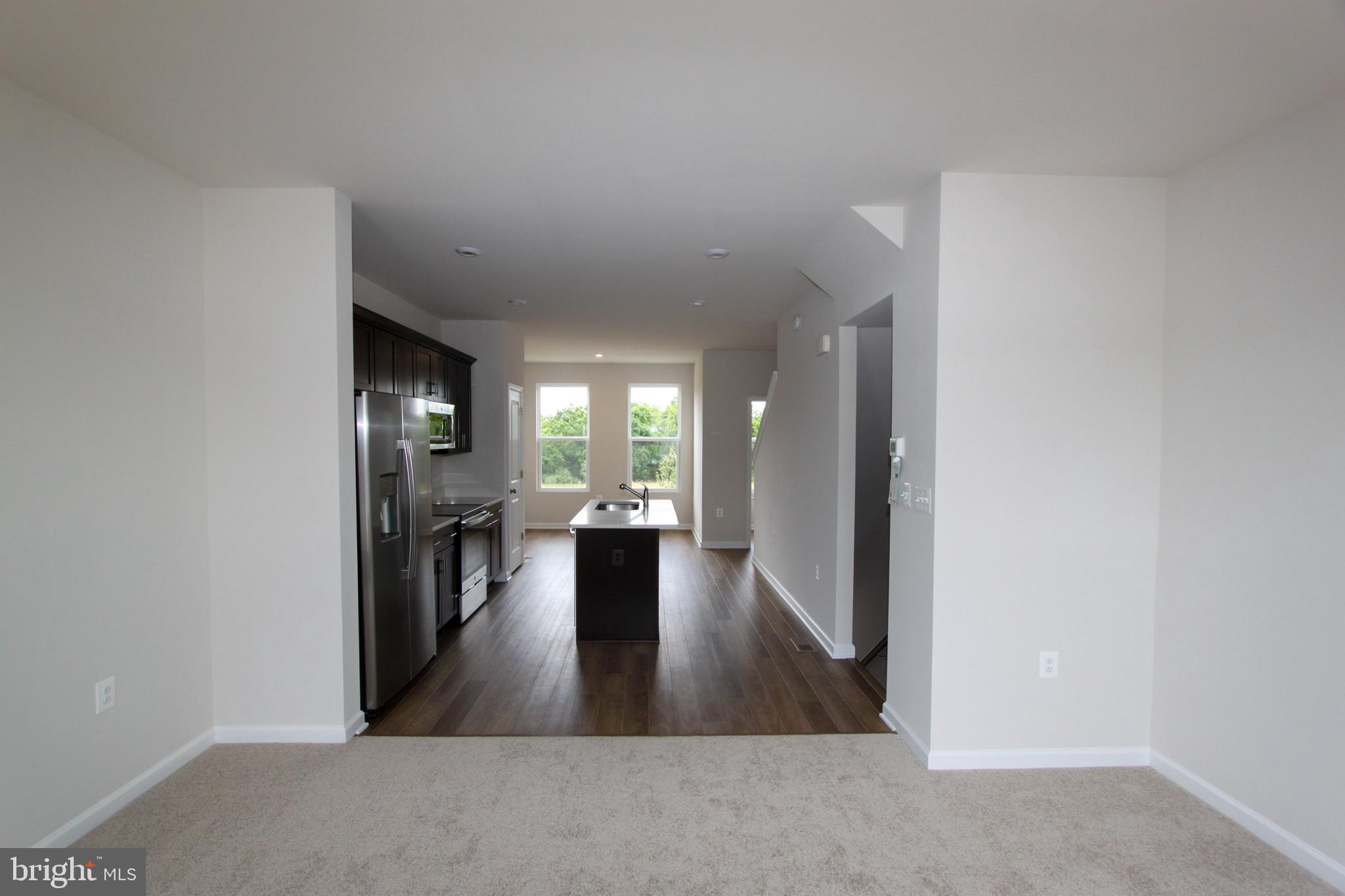 PRESIDENTS POINTE - Residential Lease