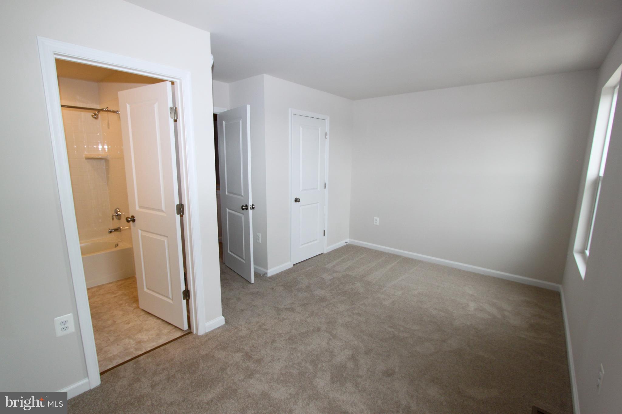 PRESIDENTS POINTE - Residential Lease