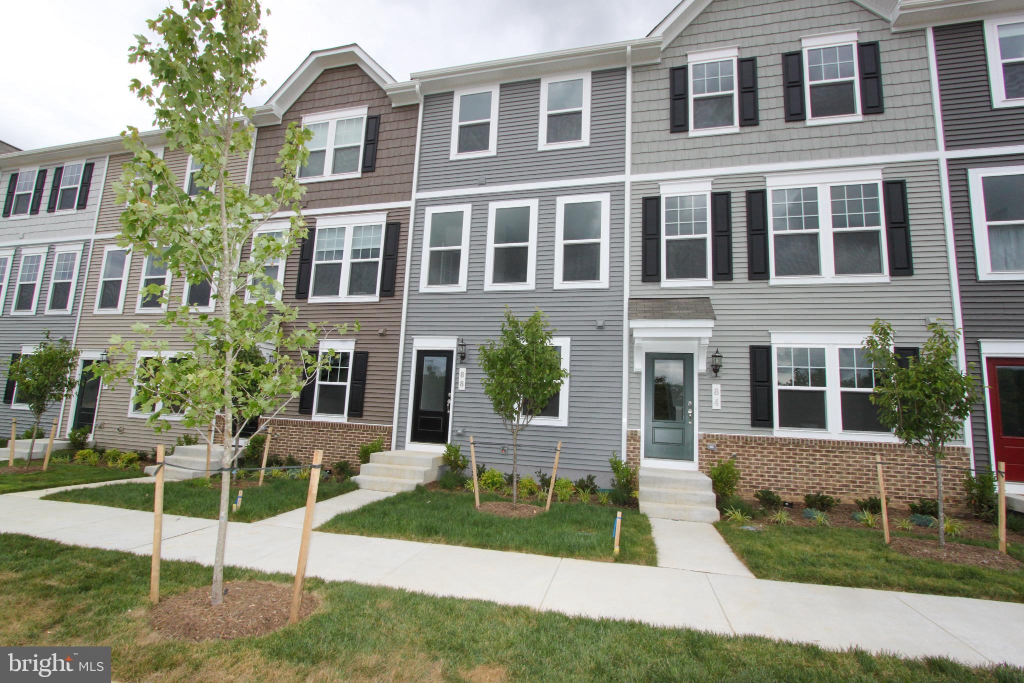 PRESIDENTS POINTE - Residential Lease