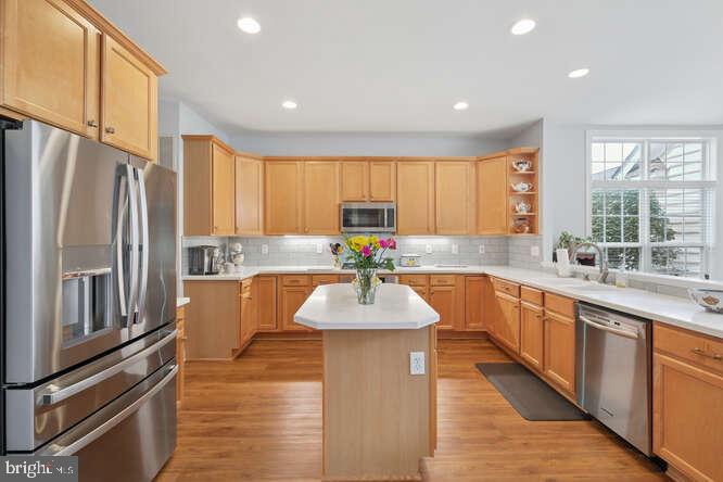 LAKELANDS - Residential