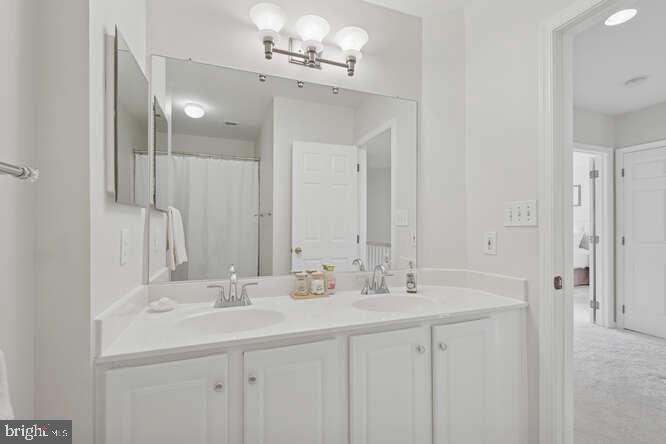 LAKELANDS - Residential